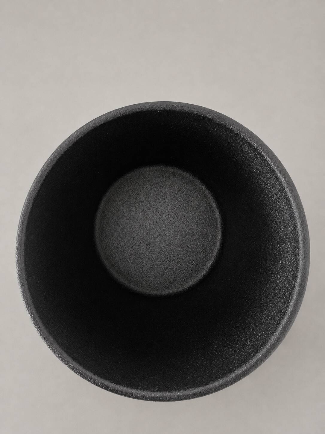 Kissul "shikkoku" (black) - the modern urushi cup- kyoto, japan