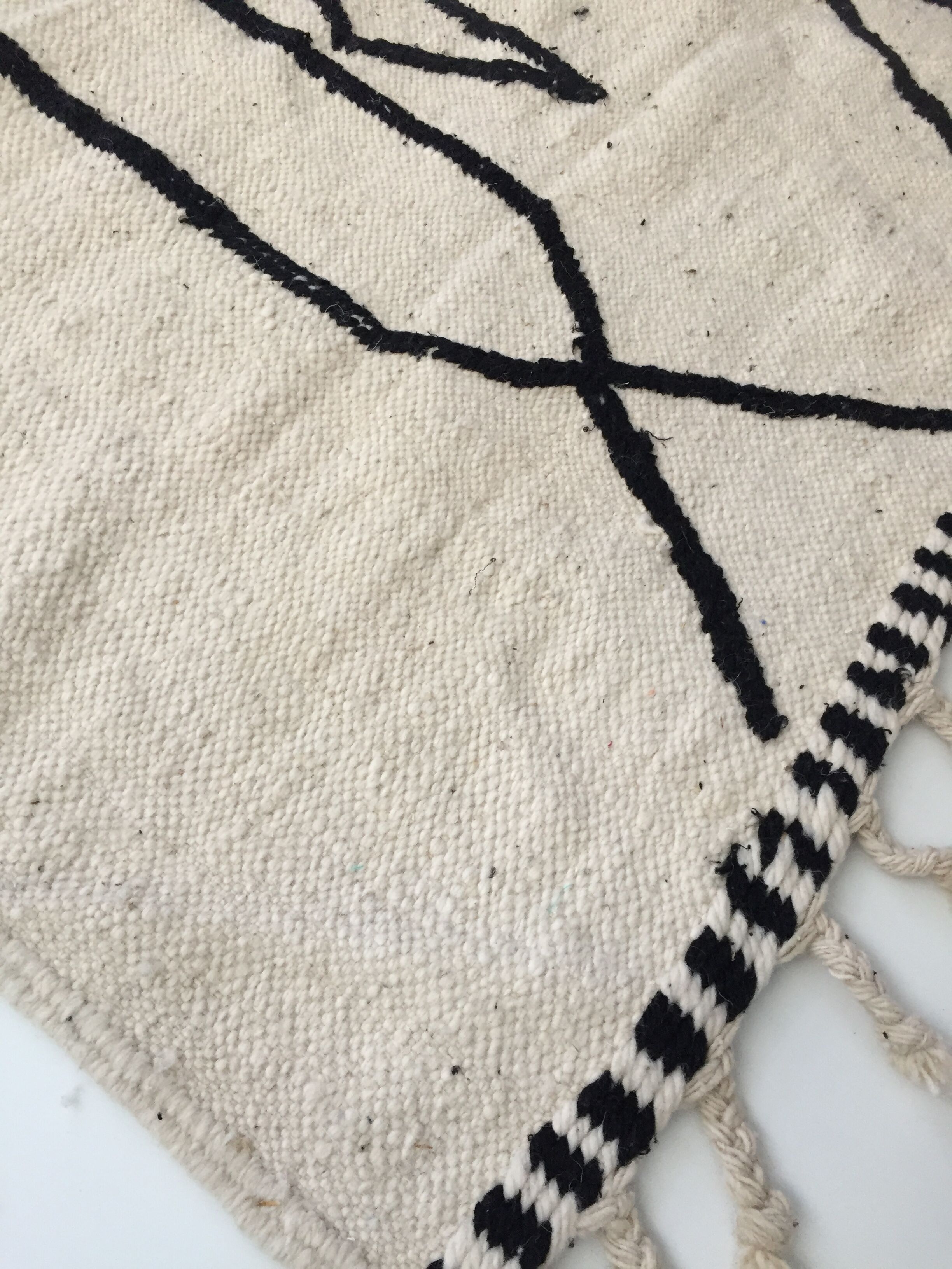 Moroccan Berber Kilim carpet ecru with black graphic patterns 315x198cm