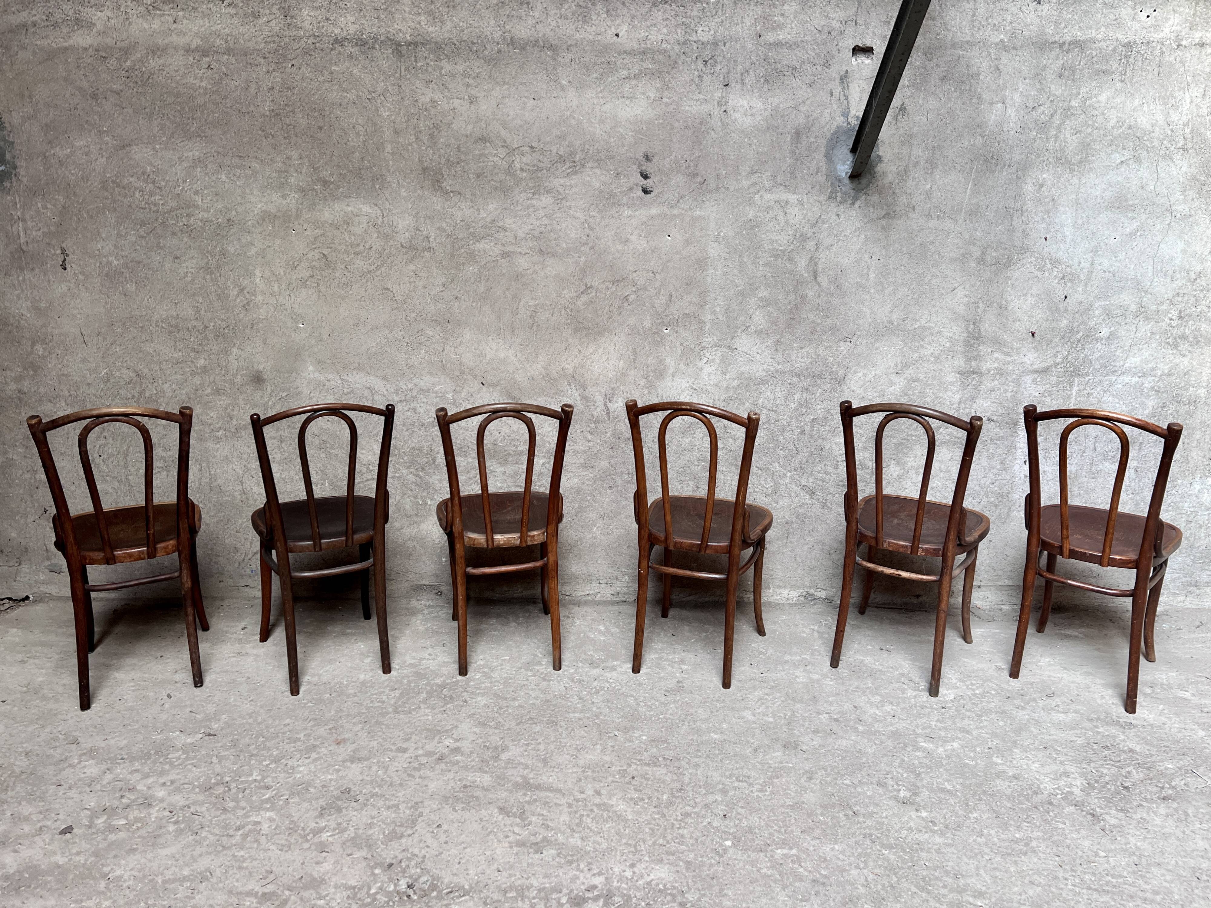 Set of 6 vintage bistro chairs