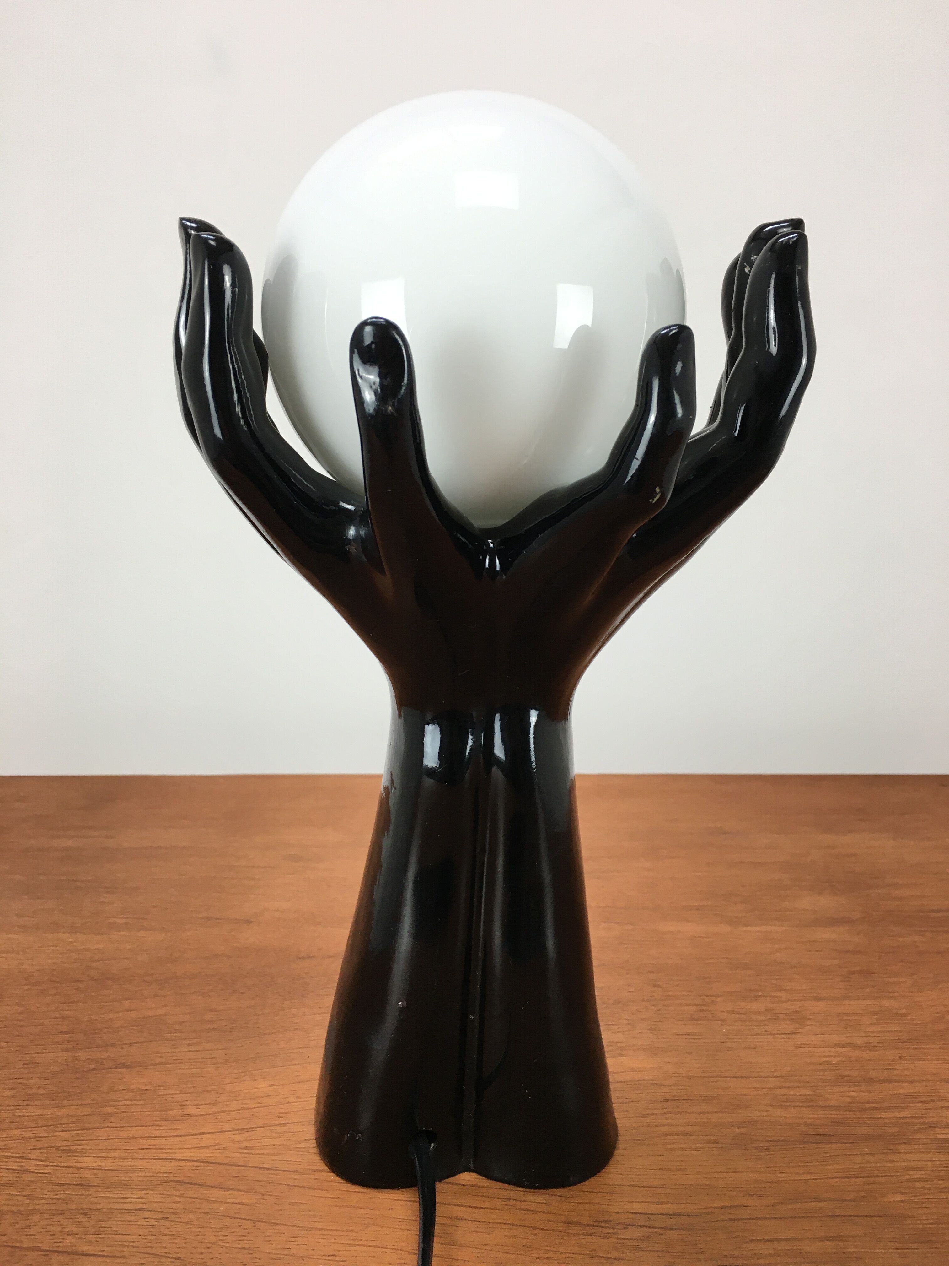 Black hand lamp 70s and opaline globe