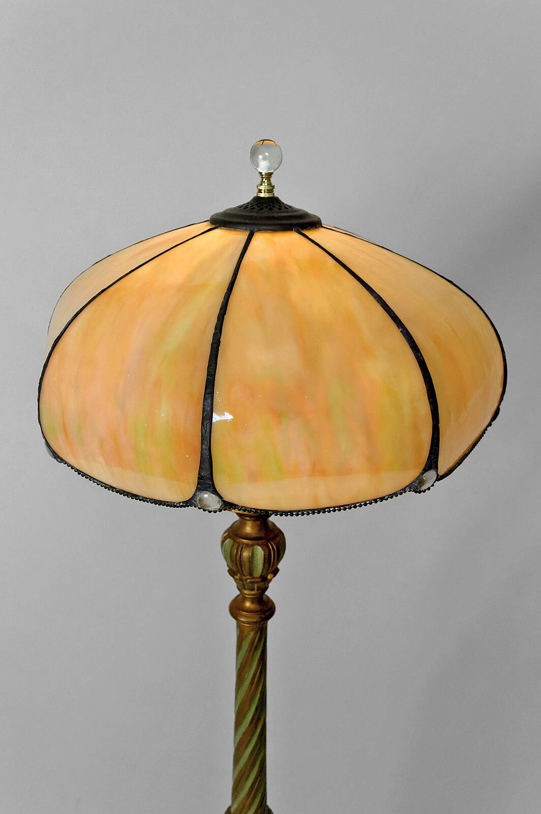 Floor lamp in gilded carved wood and pearly glass lampshade, Art Deco, France, Circa 1920