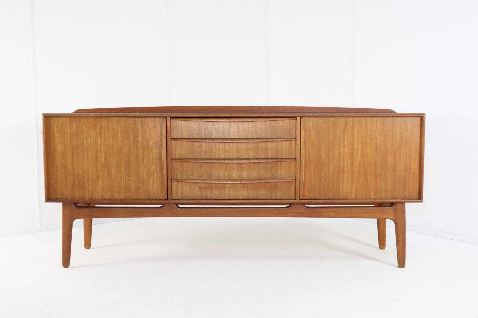 Sideboard Svend Aage Madsen for K. Knudsen & Søn