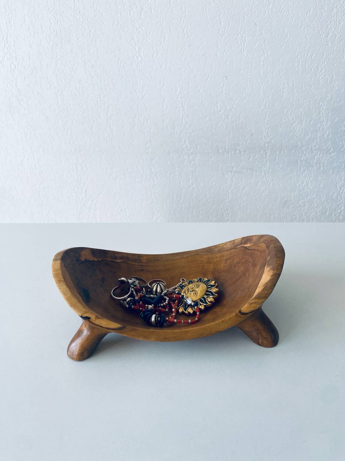 Olive wood pocket emptier