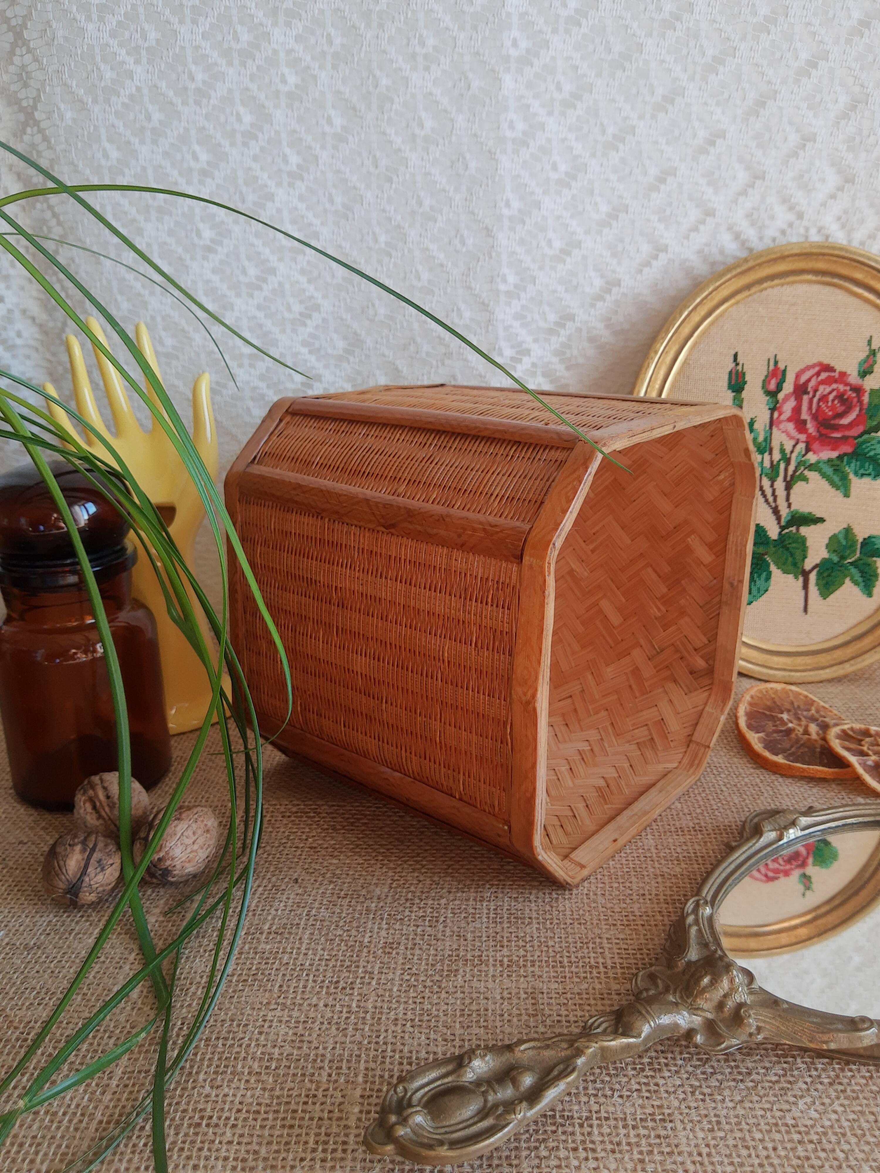 Vintage bamboo pot cover