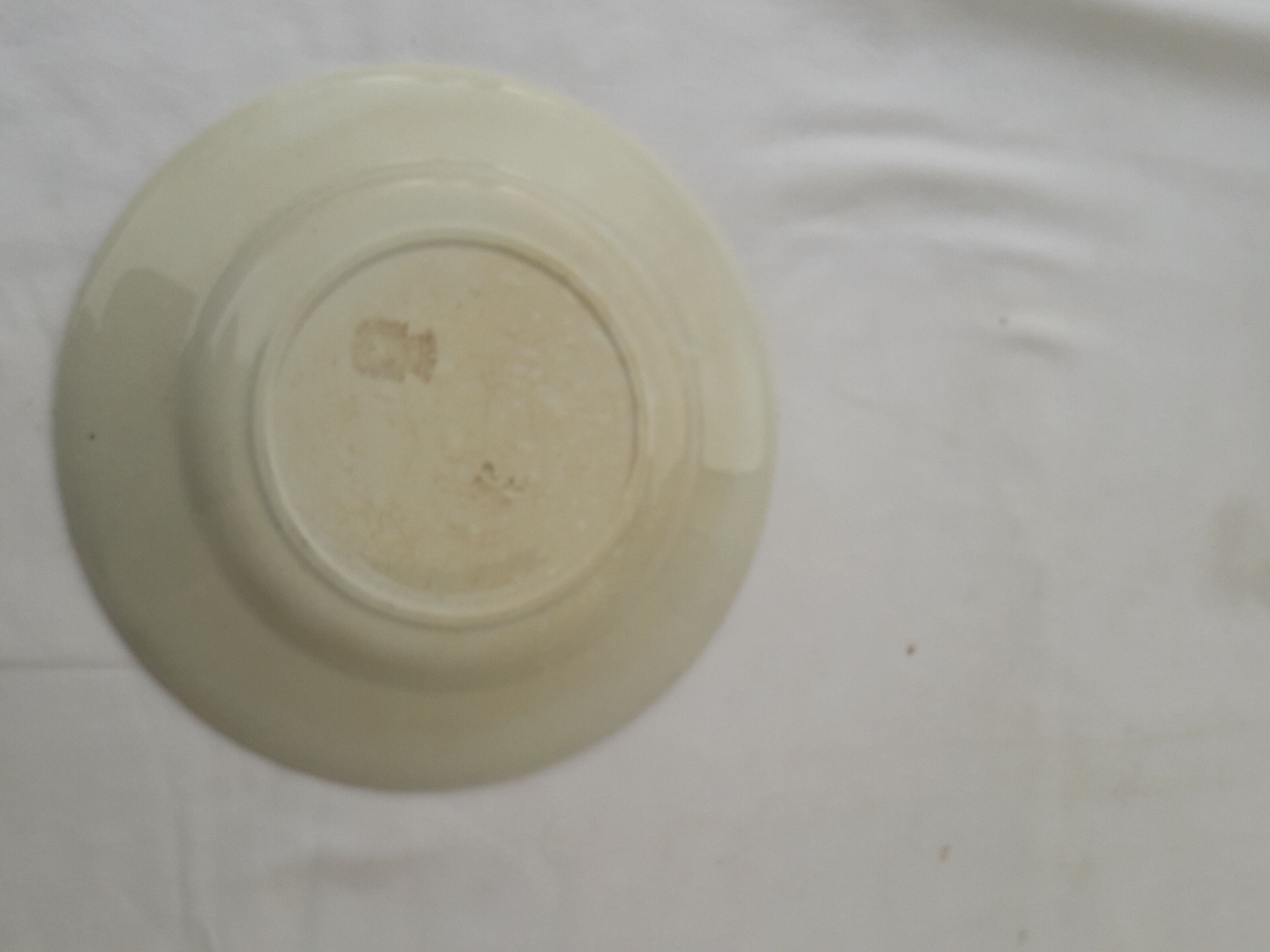 Assiette creuse en porcelaine opaque de Gien  Diam 21,5 cm