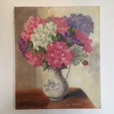 Table signed bouquet of hydrangeas