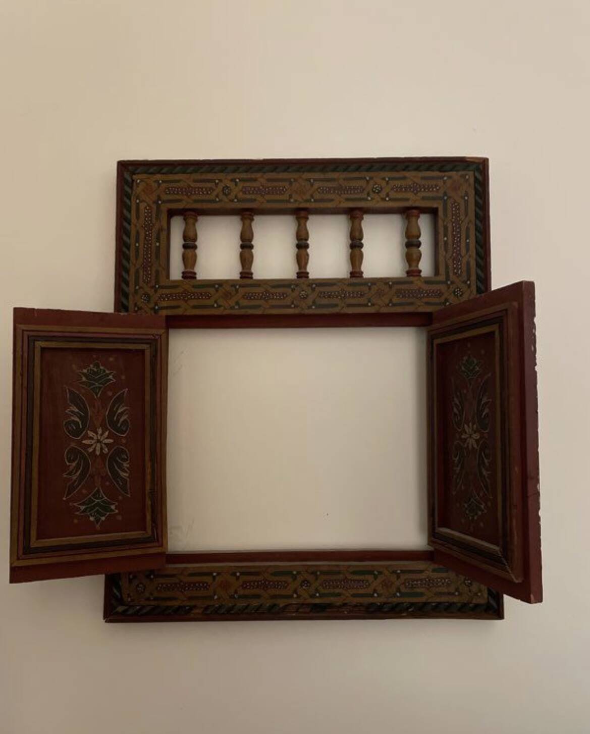 Fenêtre marocaine en bois