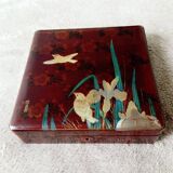 Lacquered wooden box/box with art nouveau decor