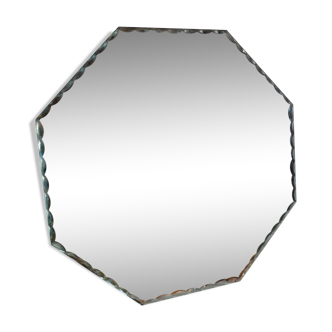 Octagonal beveled mirror