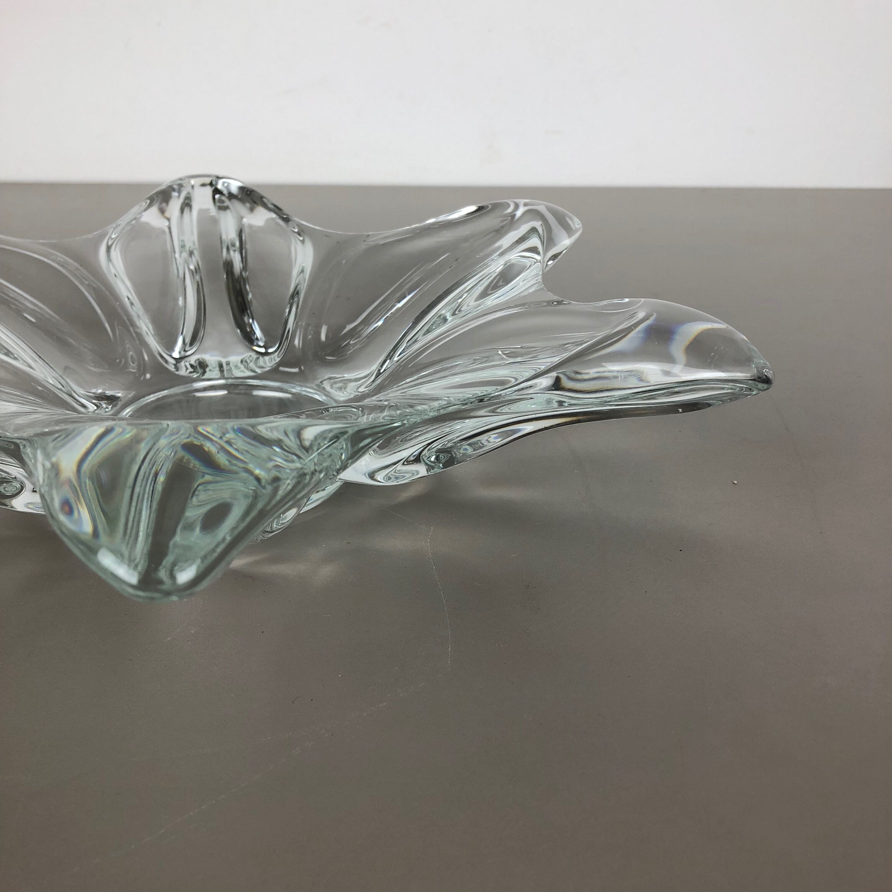 Large French Floral Crystal Glass Shell Bowl by Art Vannes, France, 1970s
