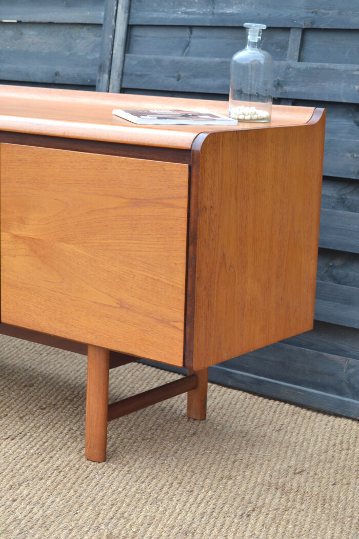 Enfilade by White & Newton curved * 208 cm