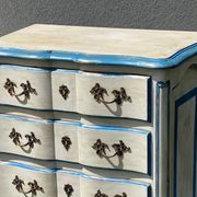 Weekly chest (7 drawers) patinated Provençal style
