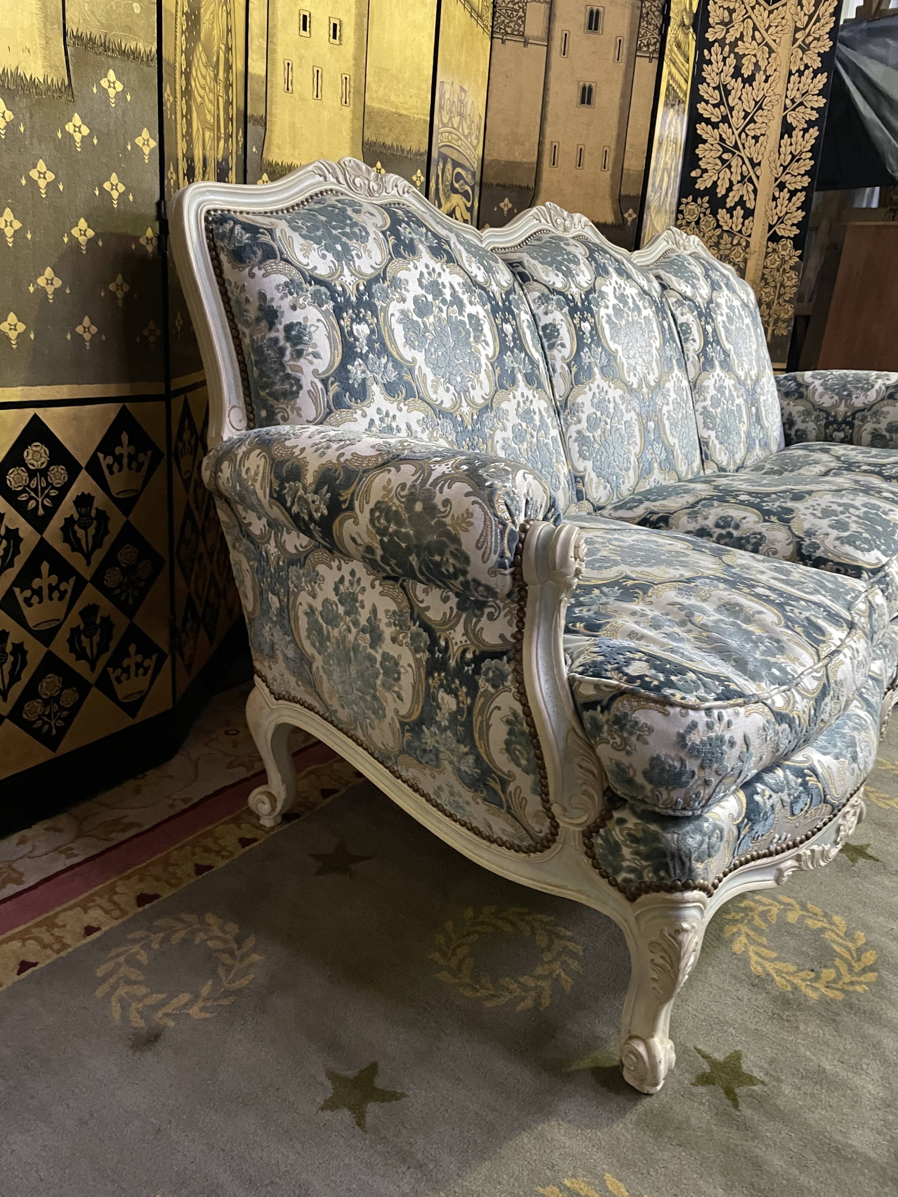 Salon canapé et paire de bergères Louis XV