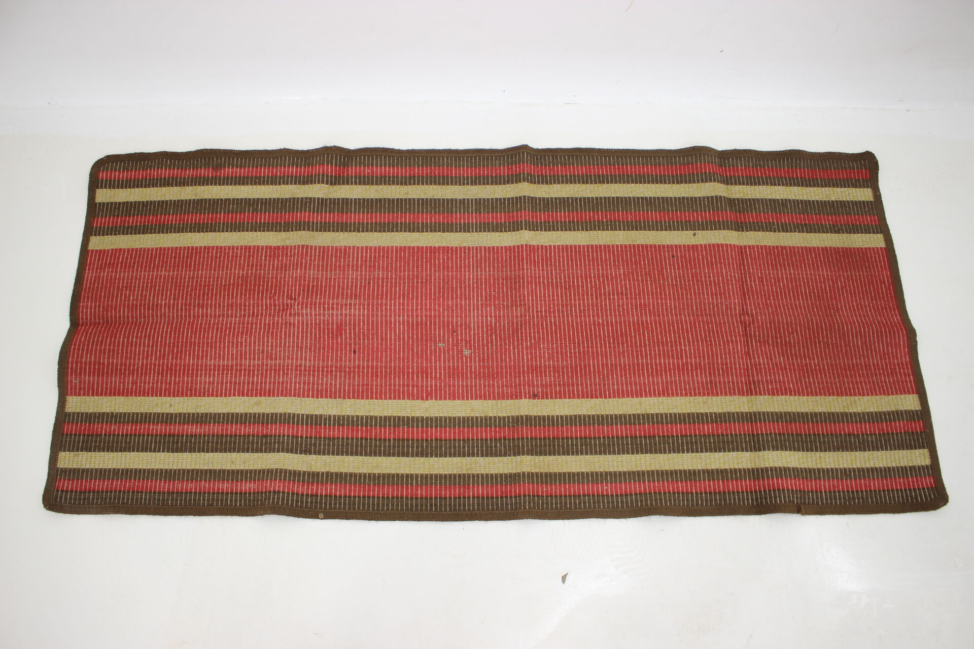 1940s  Wool Rug Czechoslovakia 138x163cm