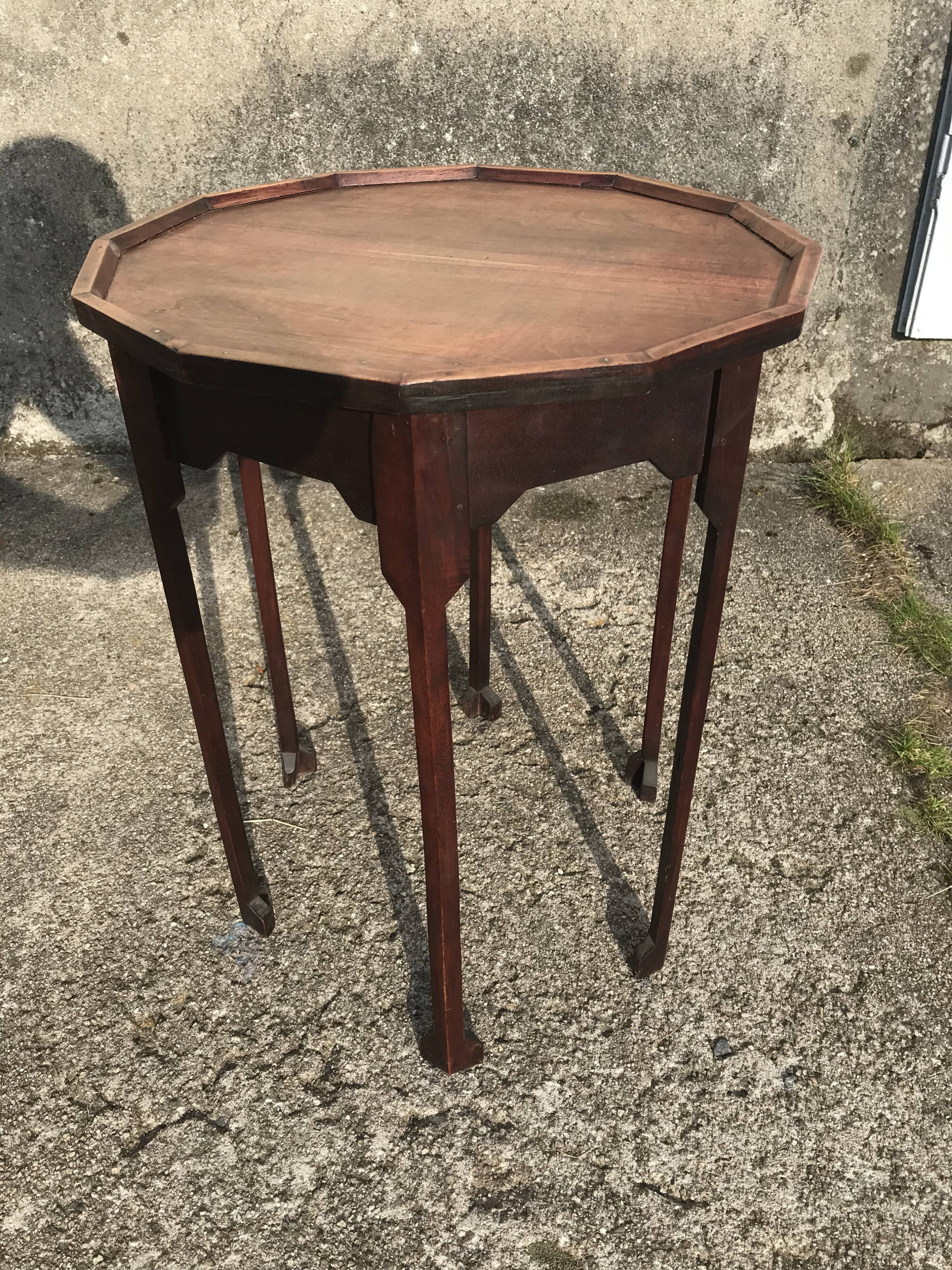 Guéridon mahogany six-foot art deco era