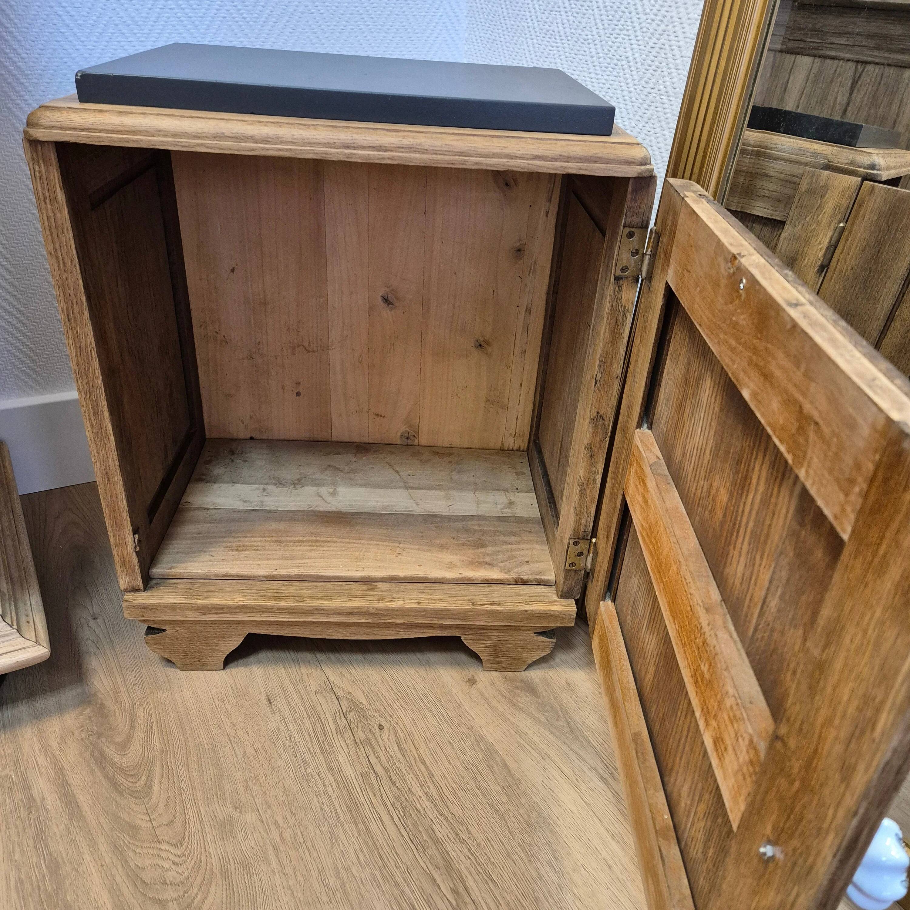 Meuble de chevet Art déco