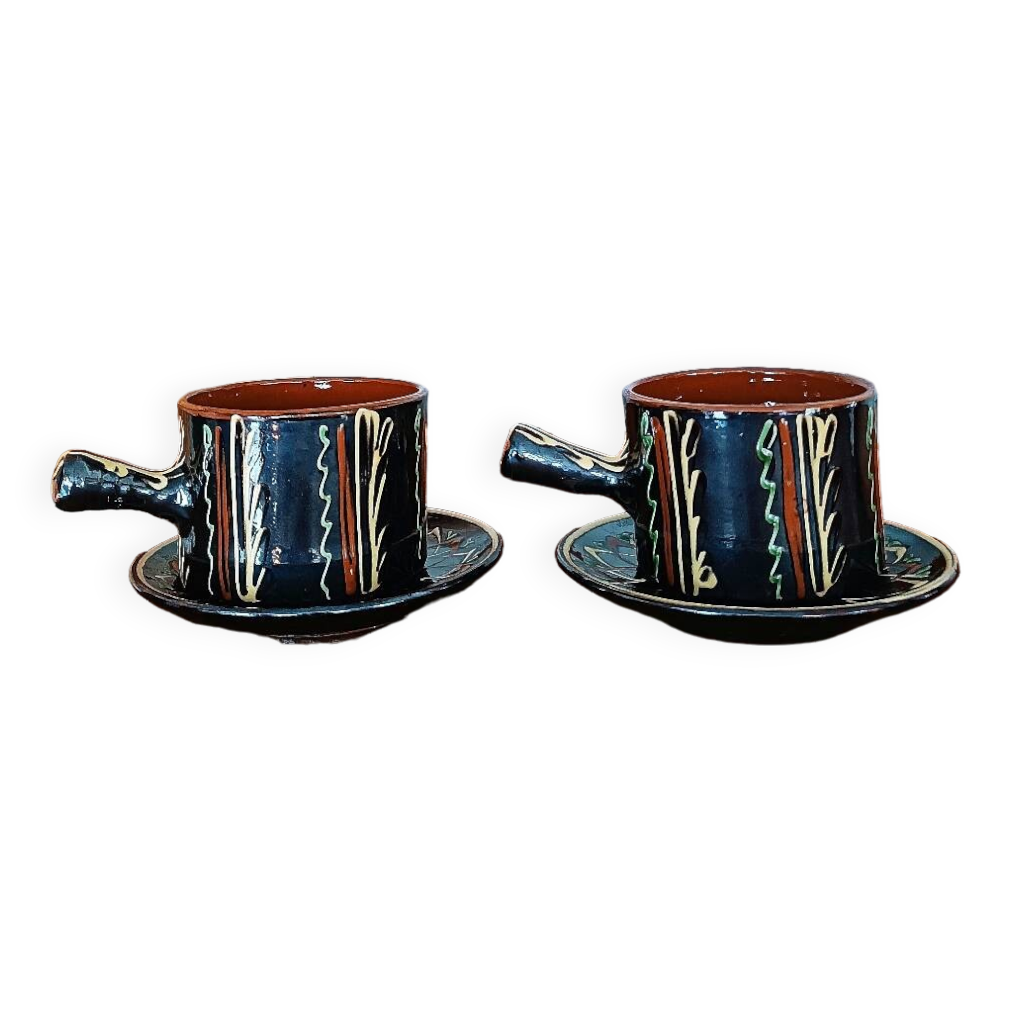 Vintage ceramic mug duo