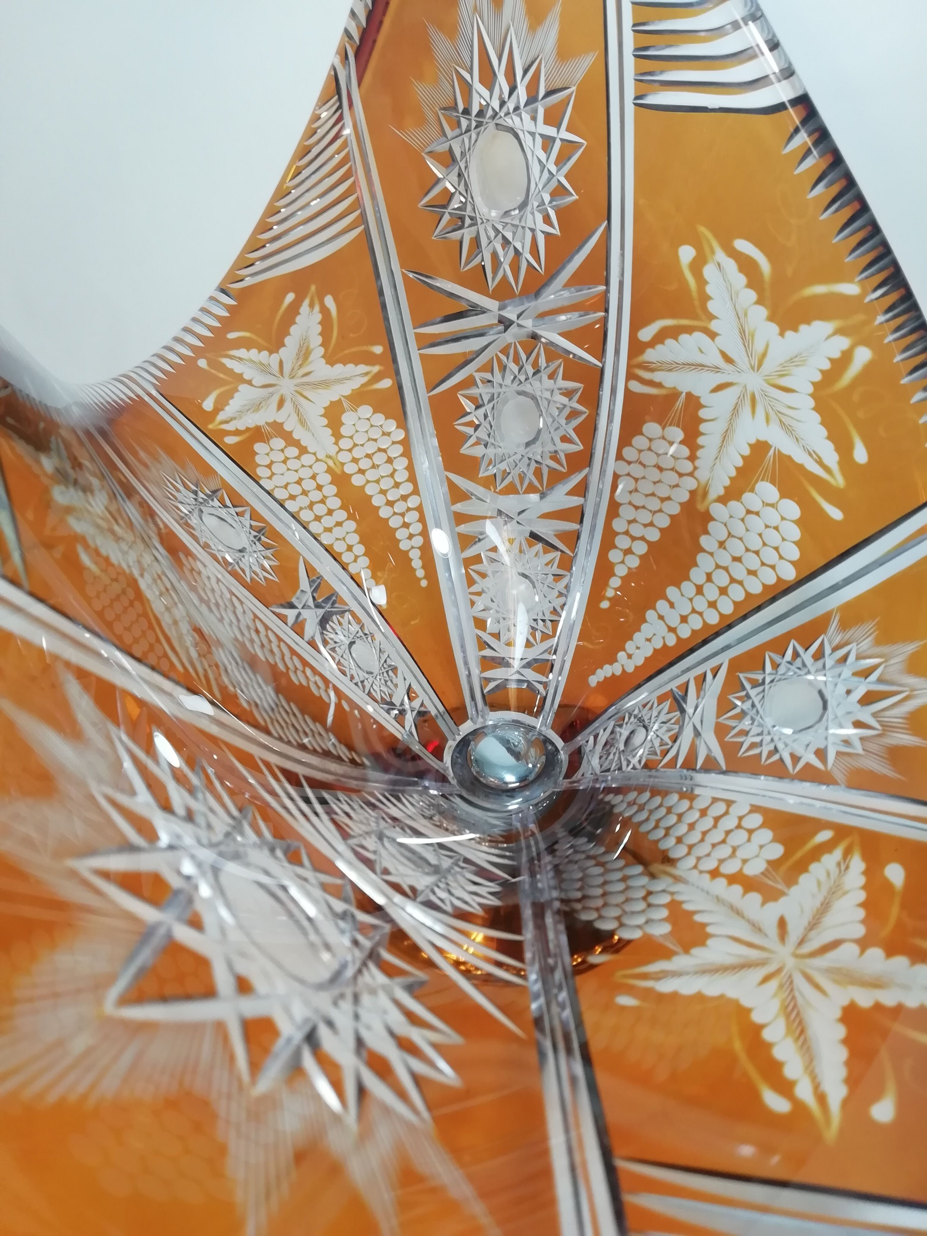 Bohemian crystal cut-glass Center