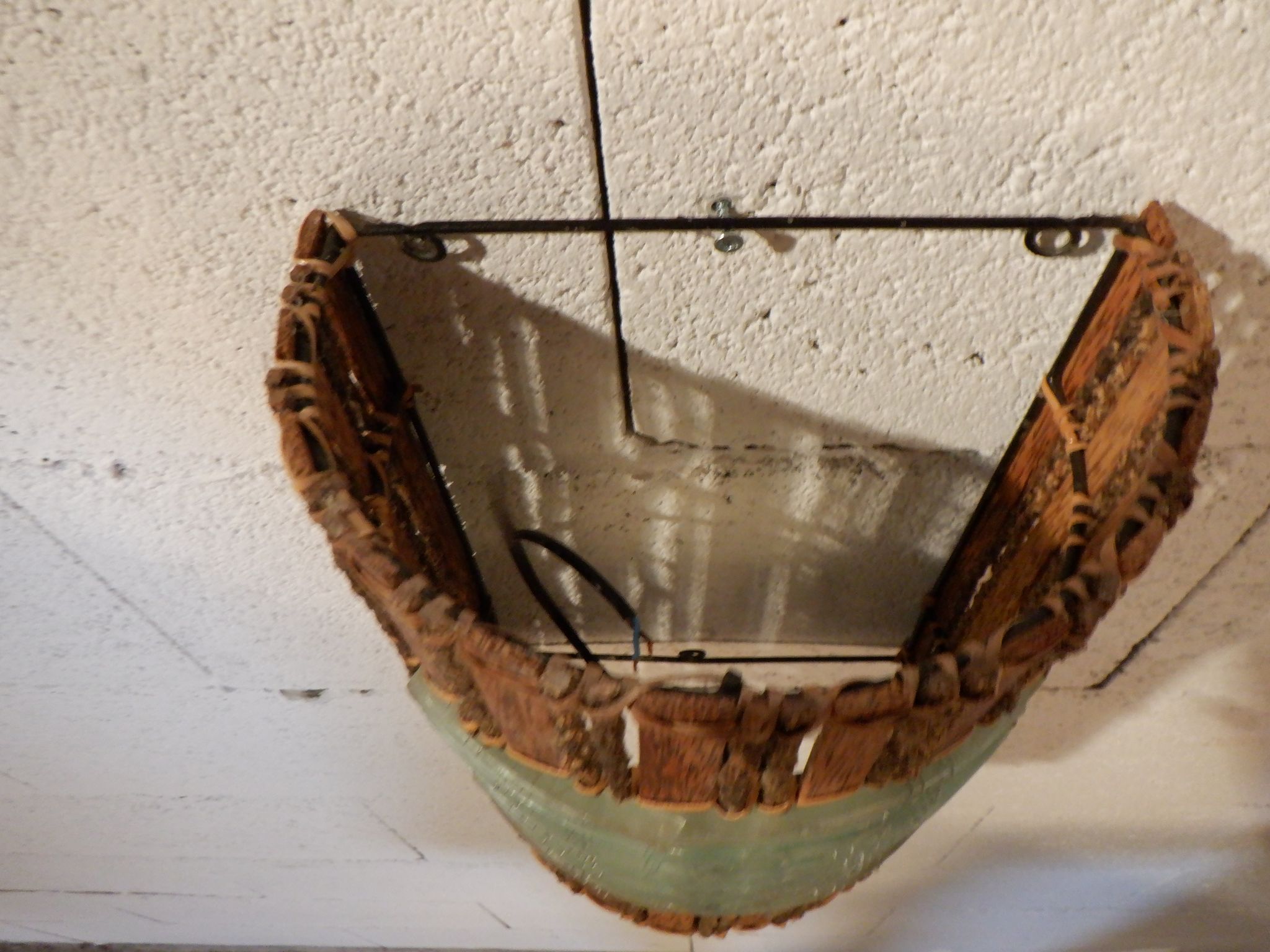 Paire d'applique en bois et lamelles de verre