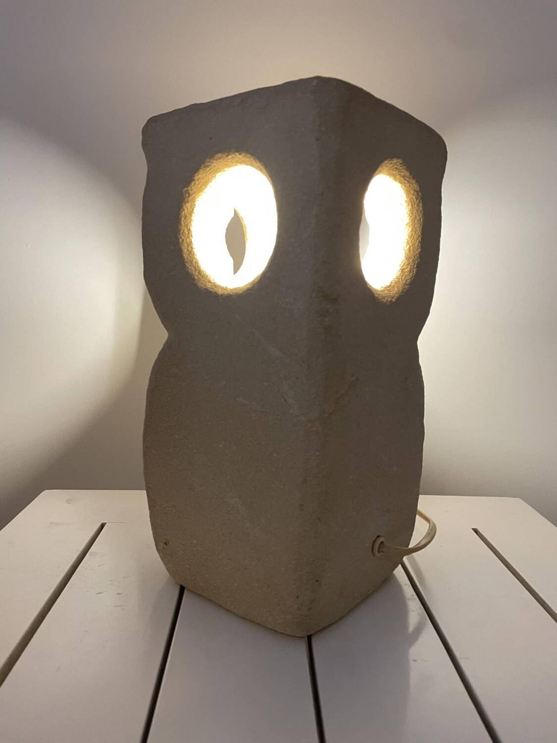 Limestone owl lamp, Albert Tormos, France, 1970s