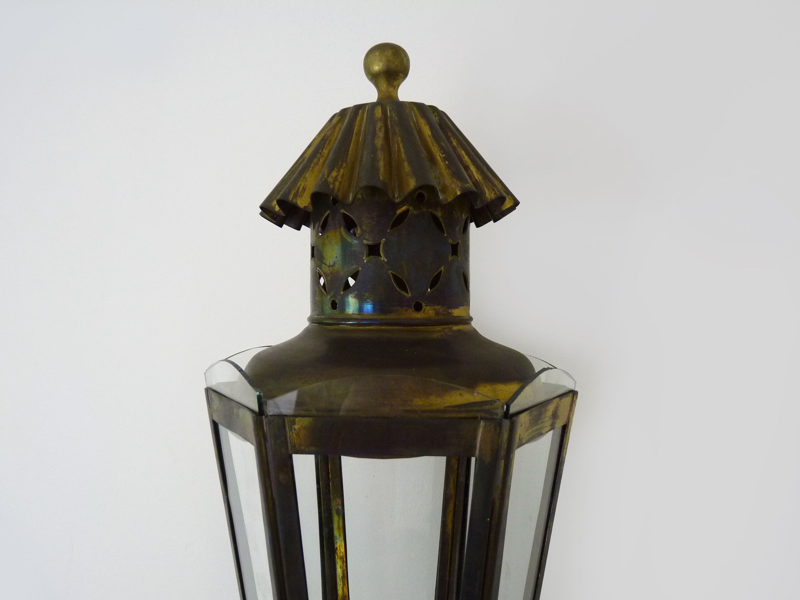 Old carriage lantern, cab, copper with 6 faces. Interior lamp. Year 60 70