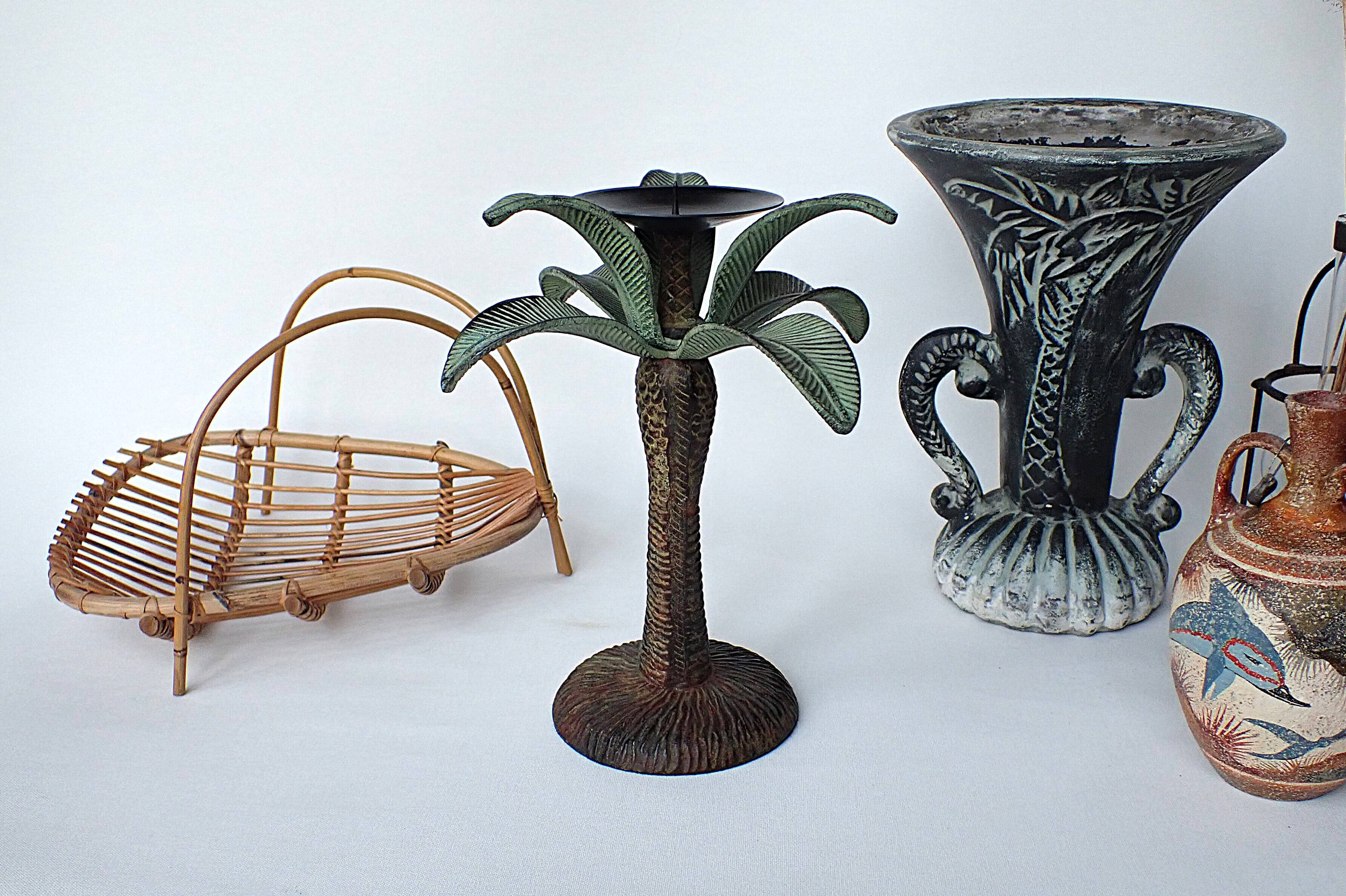 Ancien bougeoir en forme de palmier en métal patiné