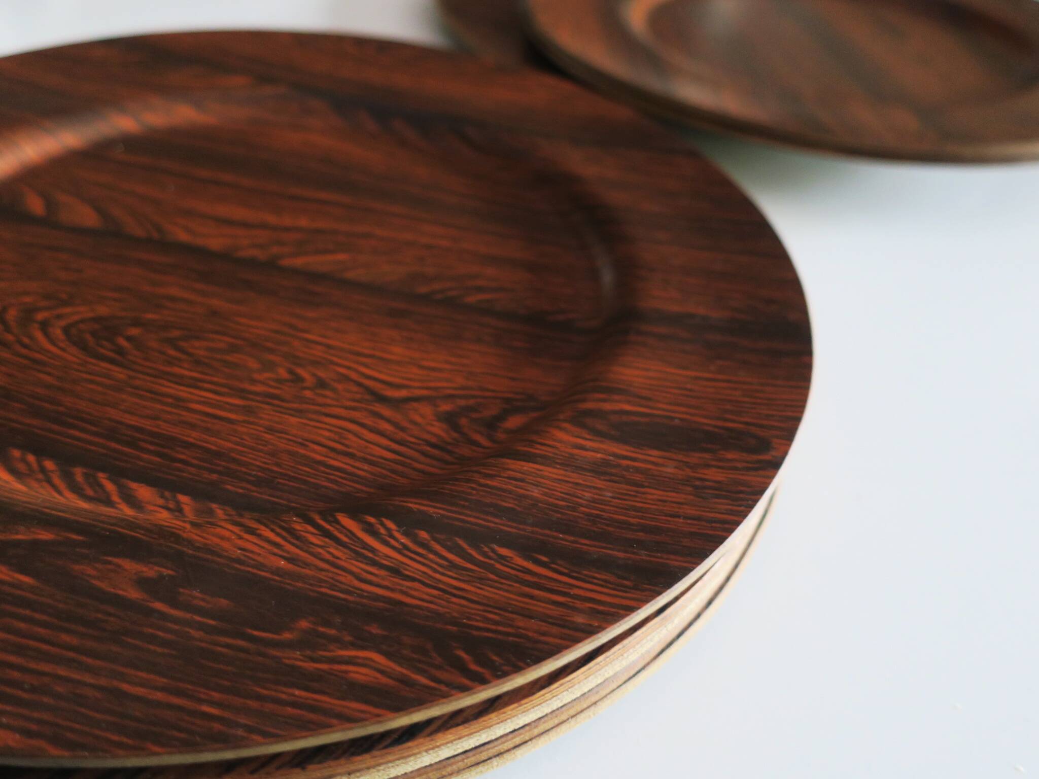 Set of 12 plywood rosewood and teak plates by mossback, Denmark 1960s