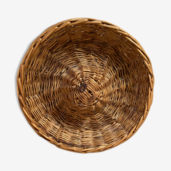 Baker's wicker basket