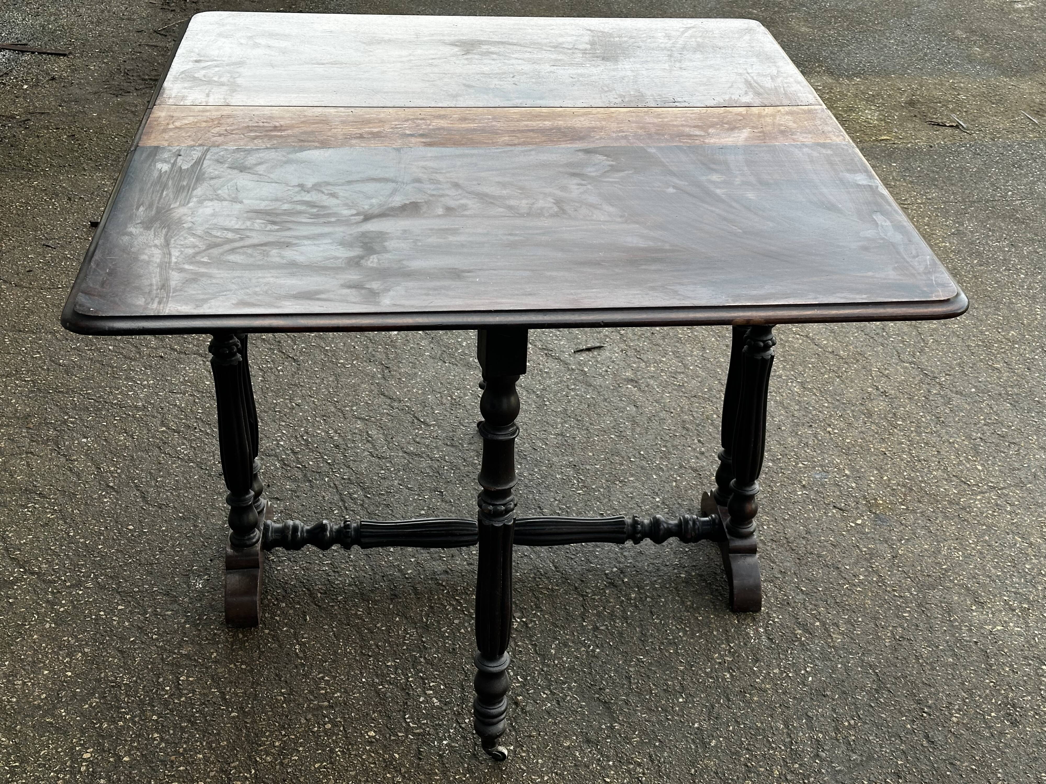 Victorian Mahogany Gate-Leg (folding) Table