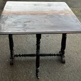 Victorian Mahogany Gate-Leg (folding) Table