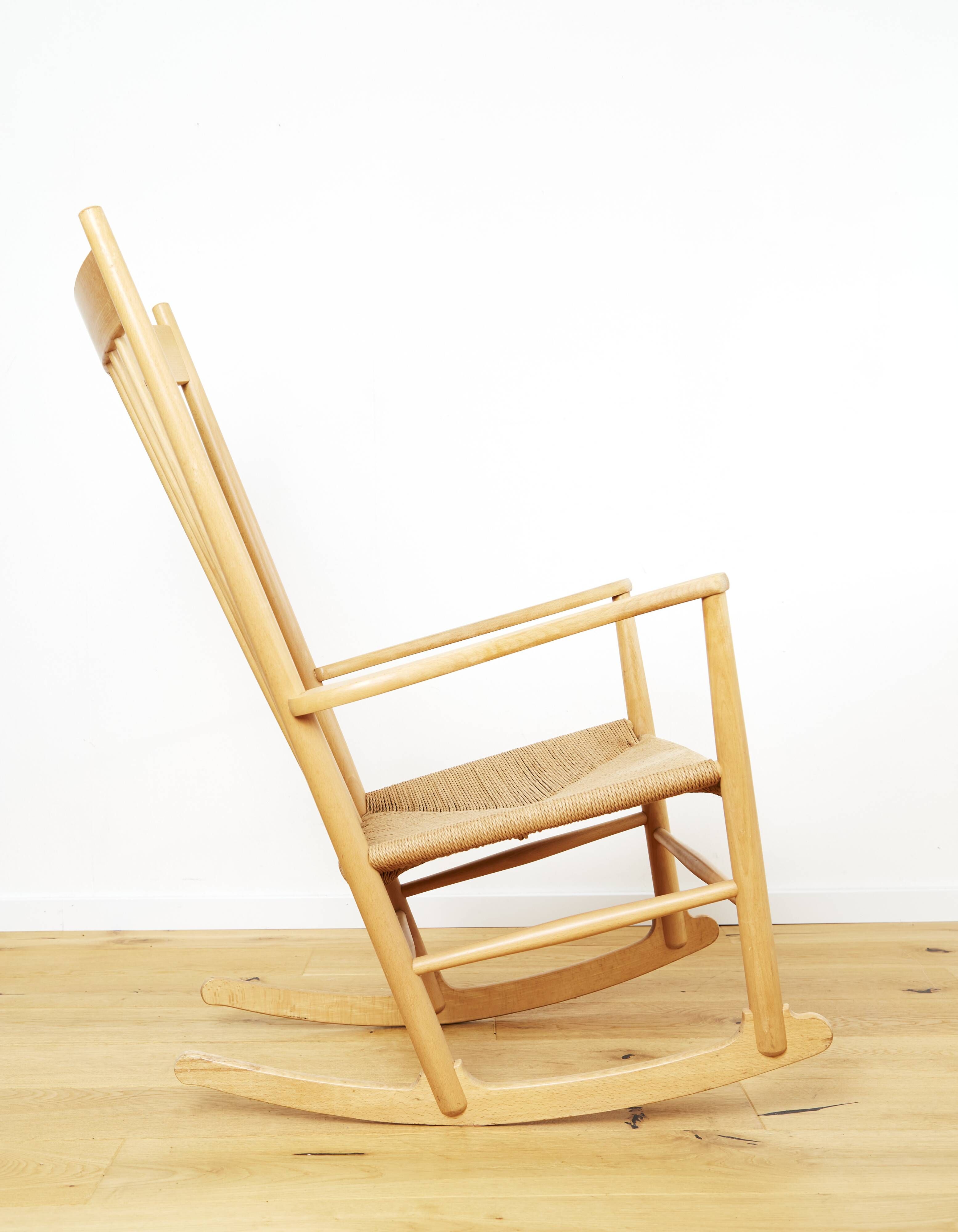 J16 Rocking Chair Vintage by Hans J. Wegner for FDB Møbler