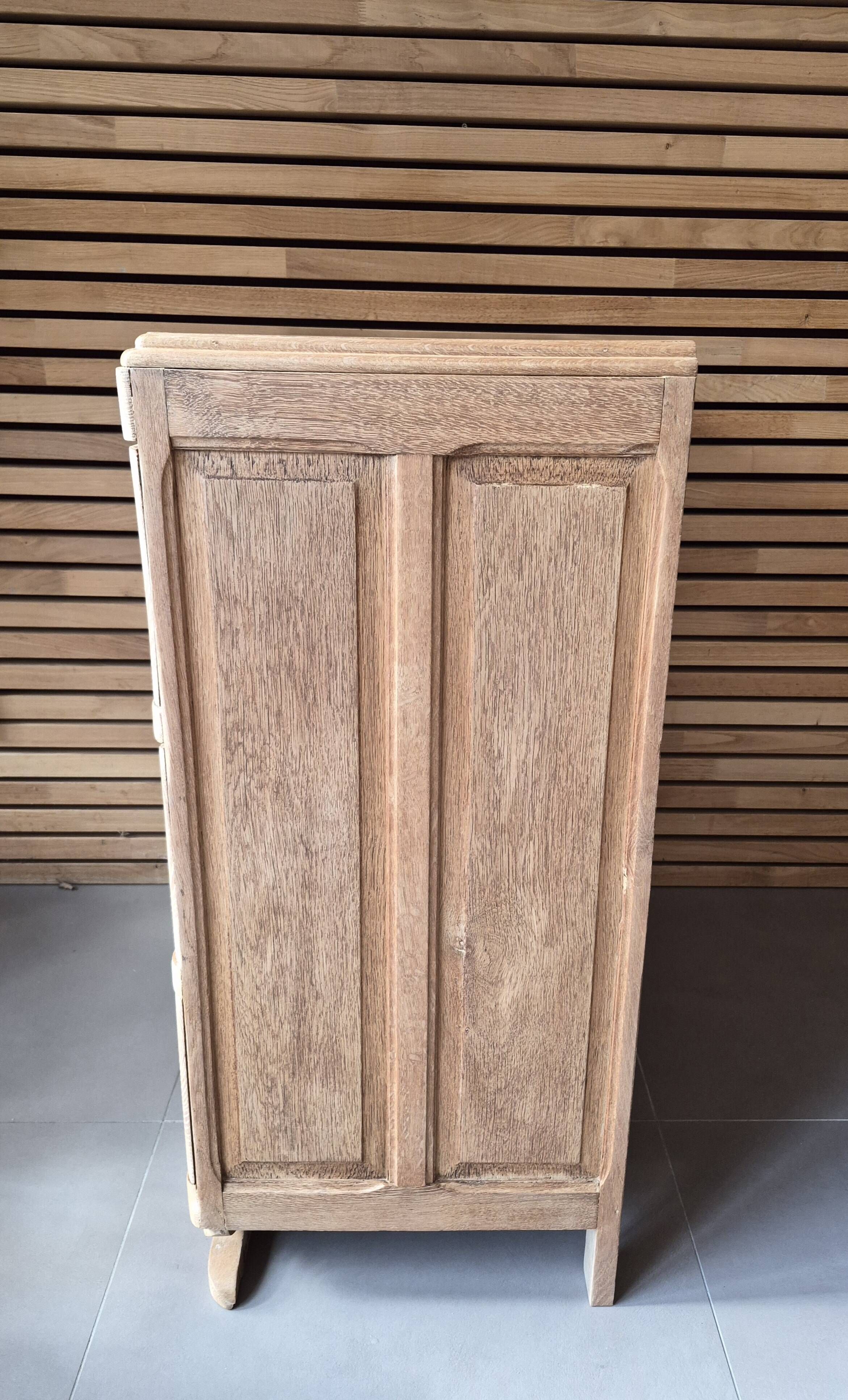 Art Deco chest of drawers