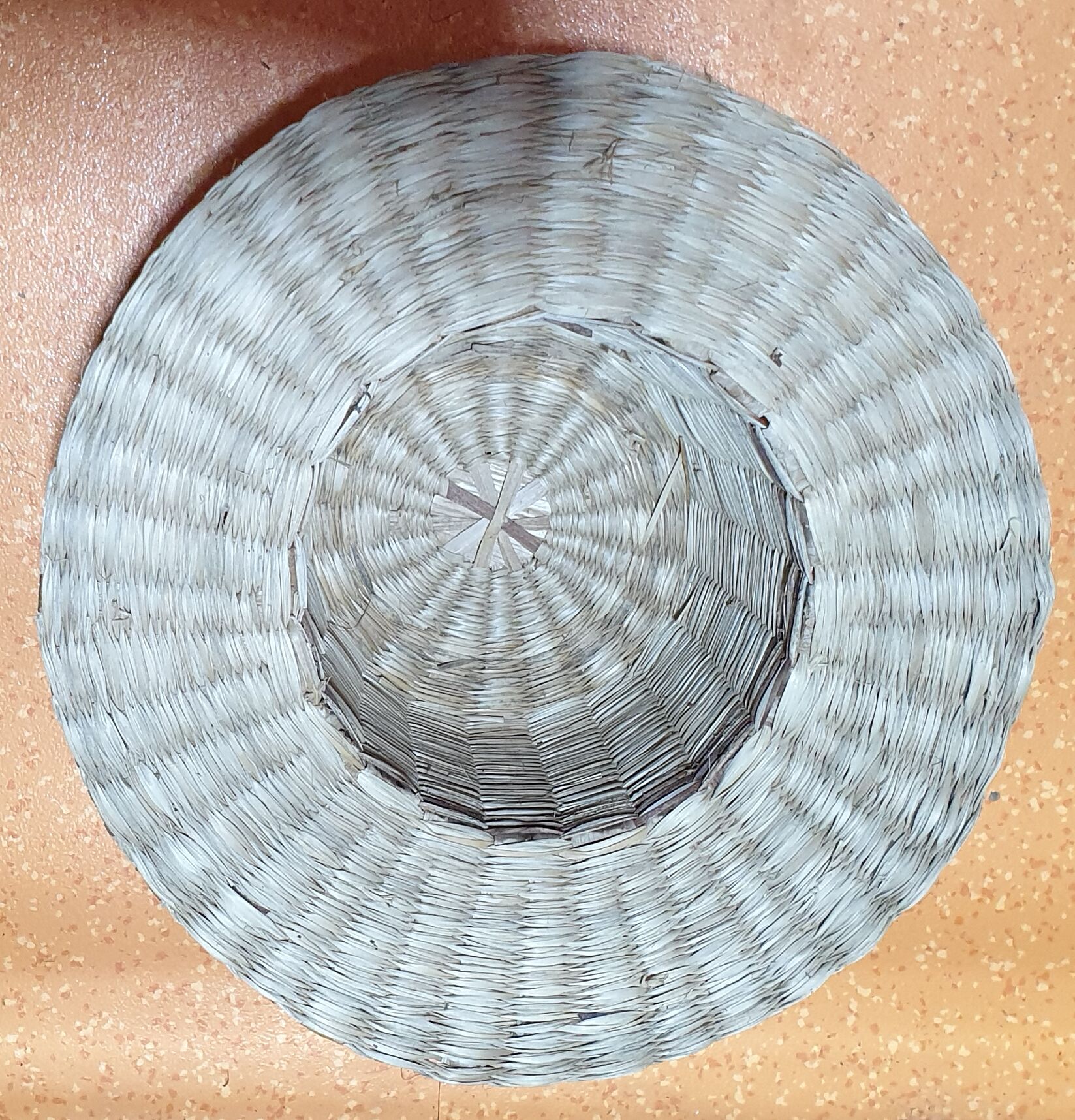 Lot de 4 chapeaux