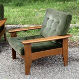 Salon scandinave de couleur vert vintage des années 70