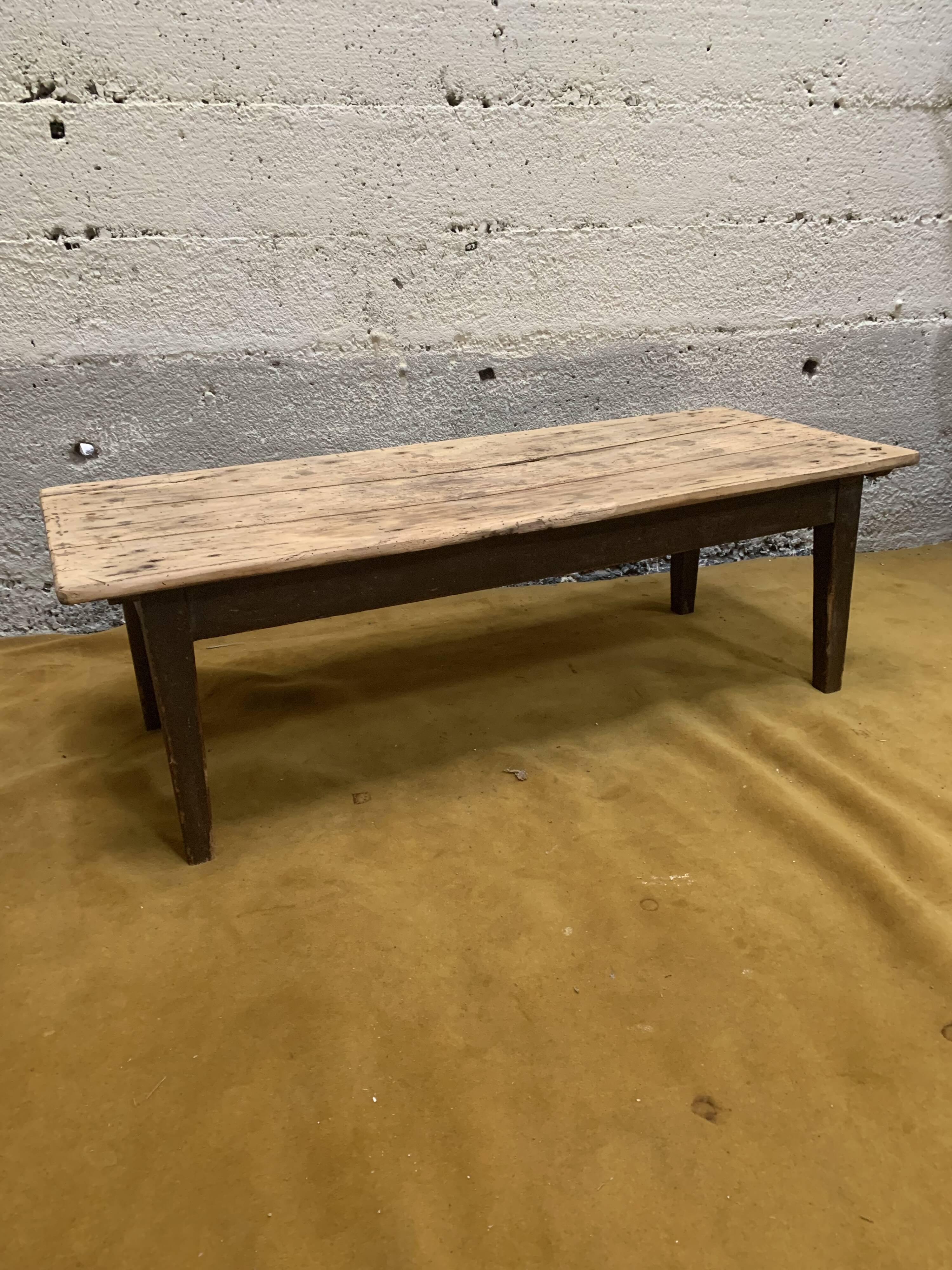 Countryside coffee table