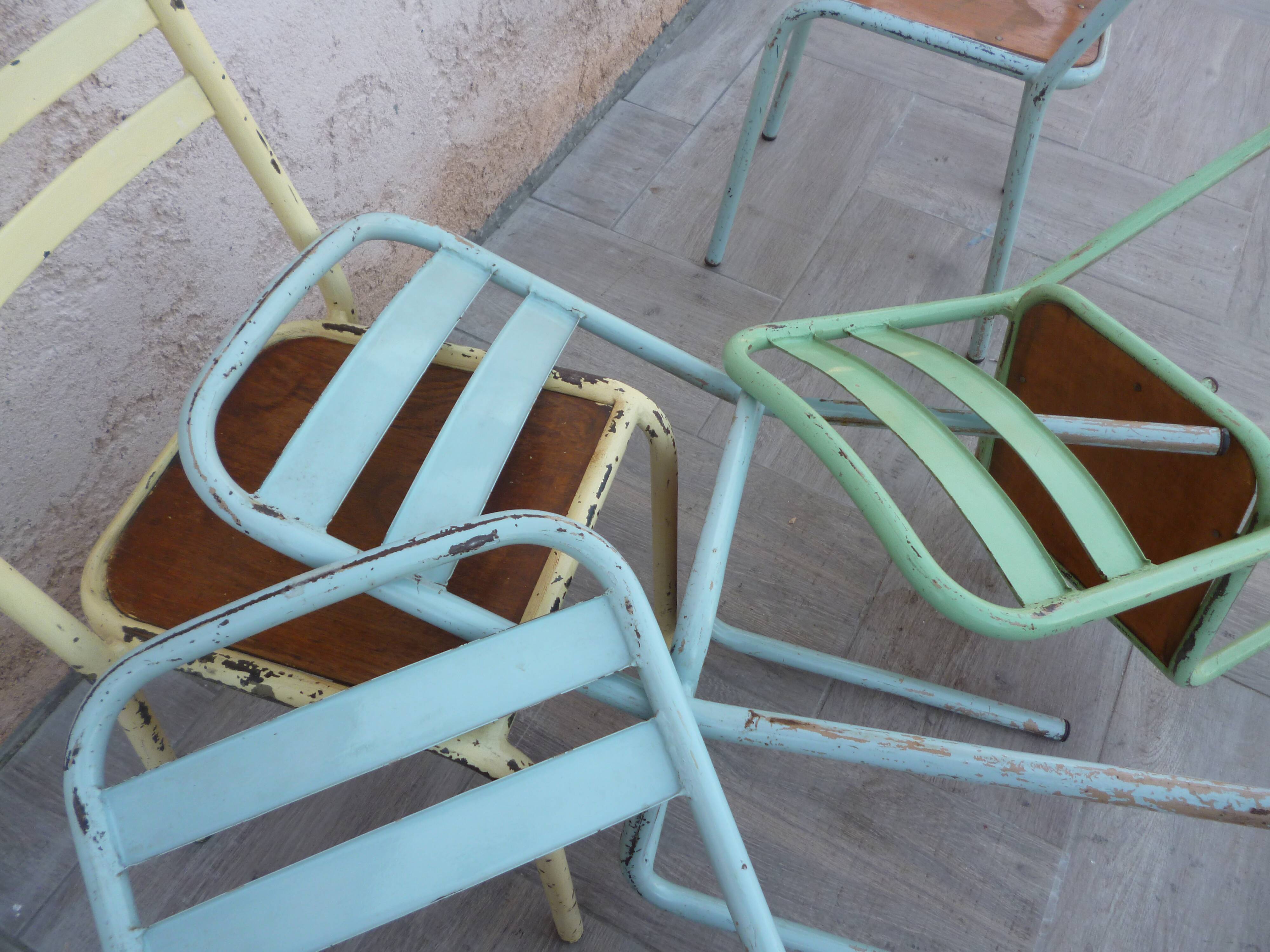 5 vintage chairs