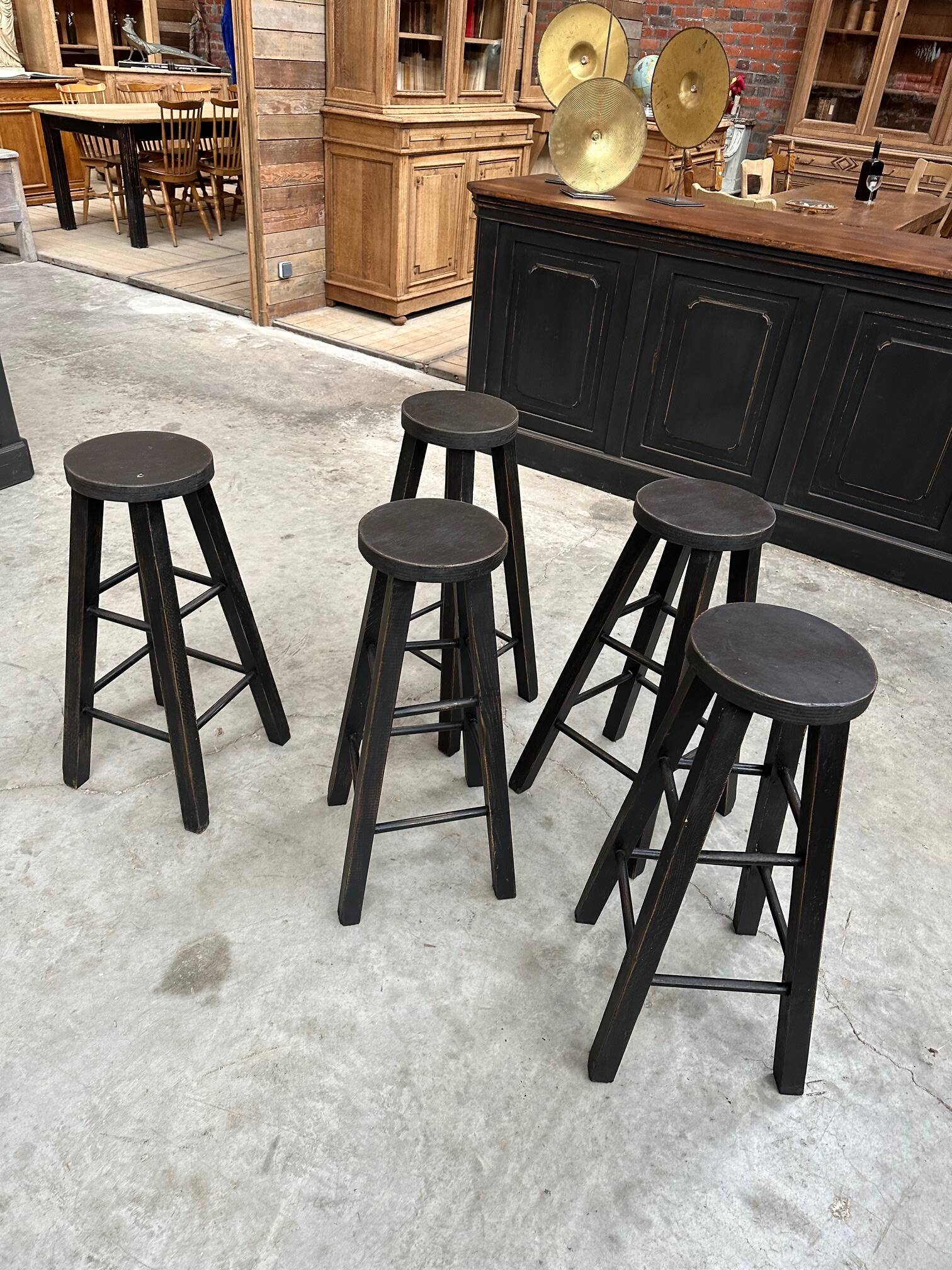 Set of 5 bar stools
