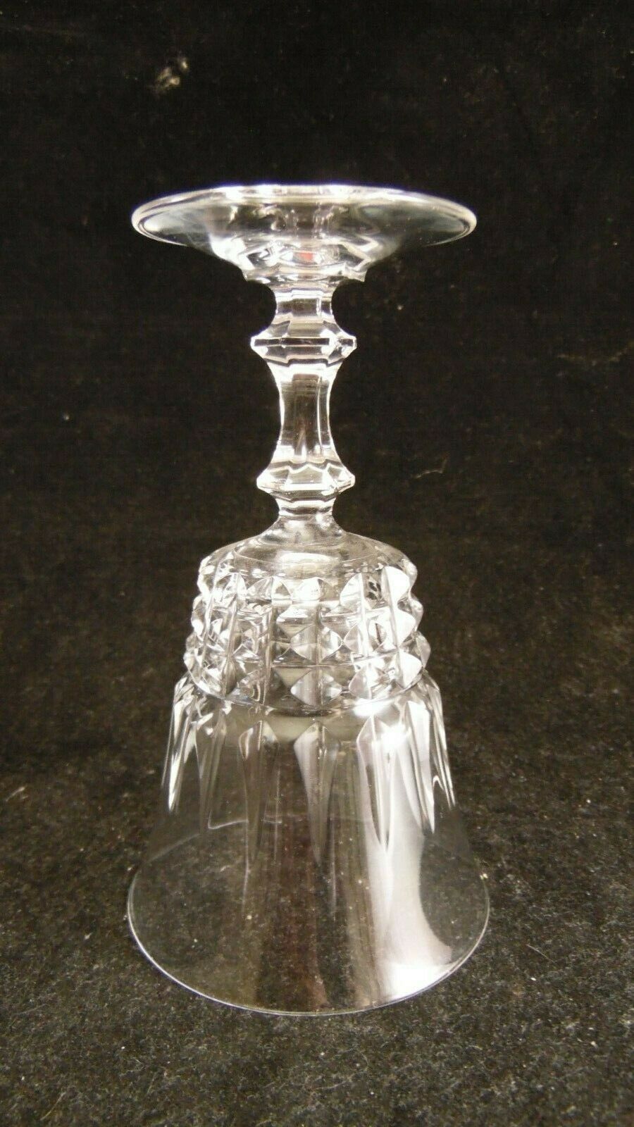 Service of 6 red wine glasses in Arques crystal
