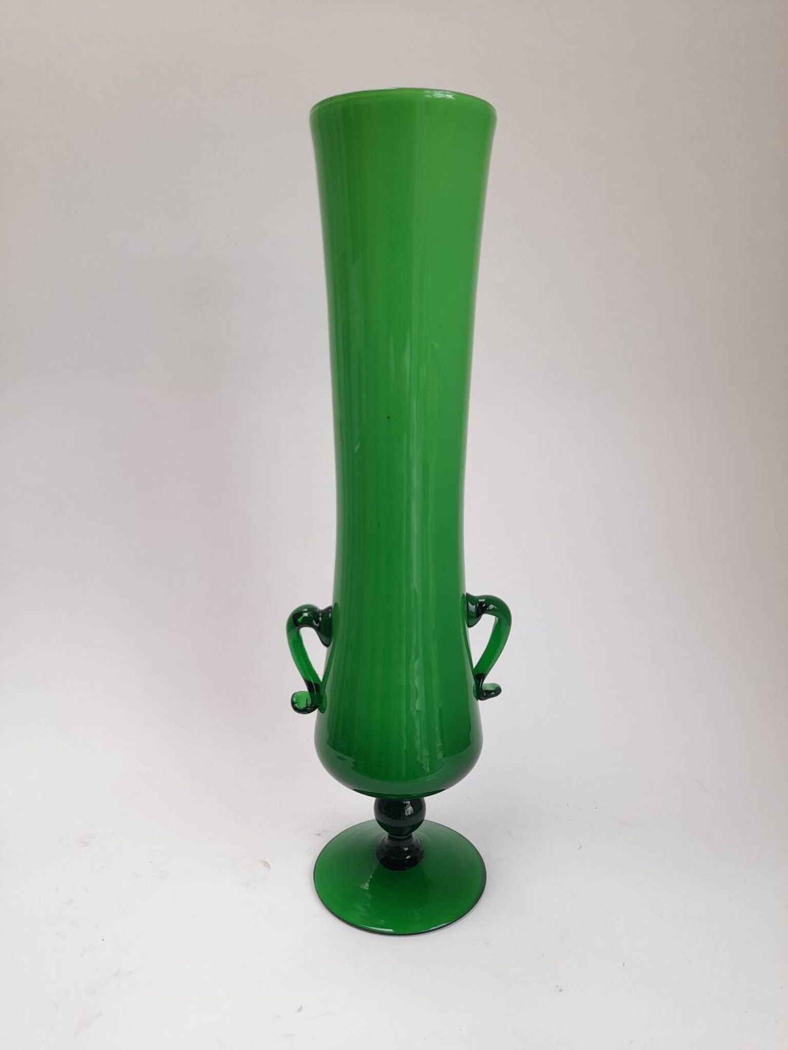 Grand vase vert en opaline italienne