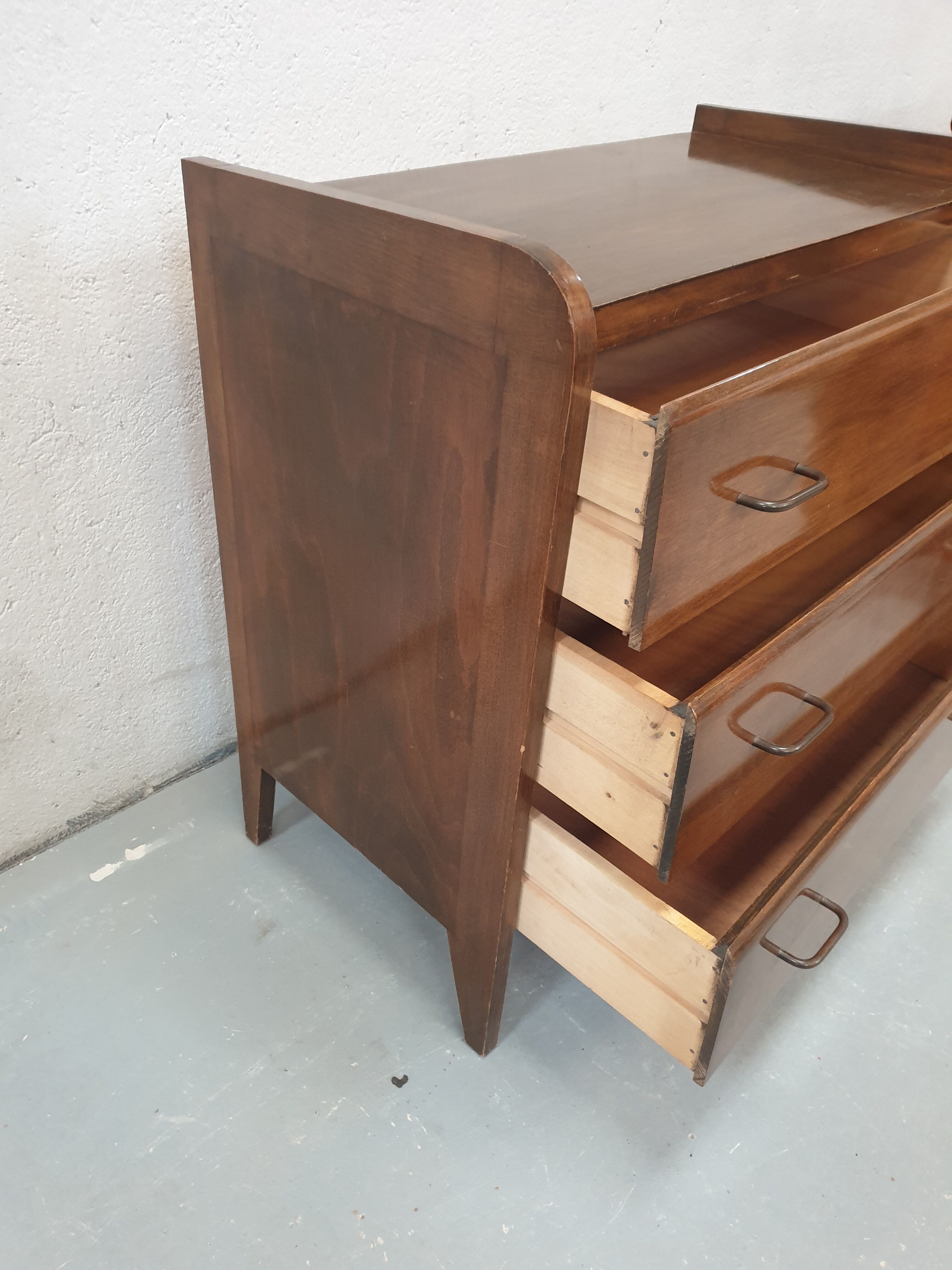 Vintage dresser years 50