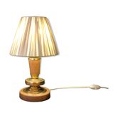 Lampe à poser vintage pied en bois et laiton abat jour plissé 1960