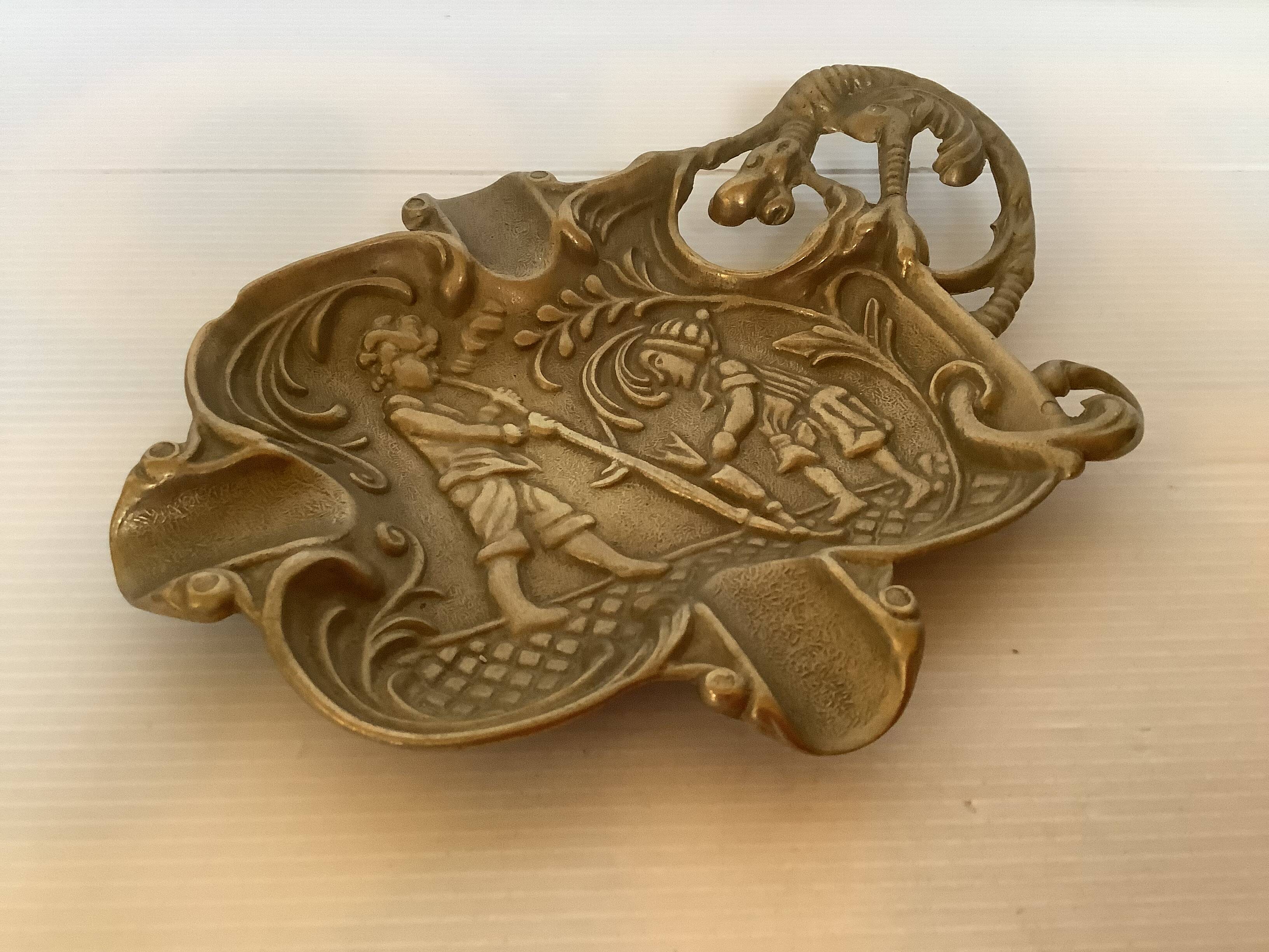 Ashtray glass blowers gargoyle in brass