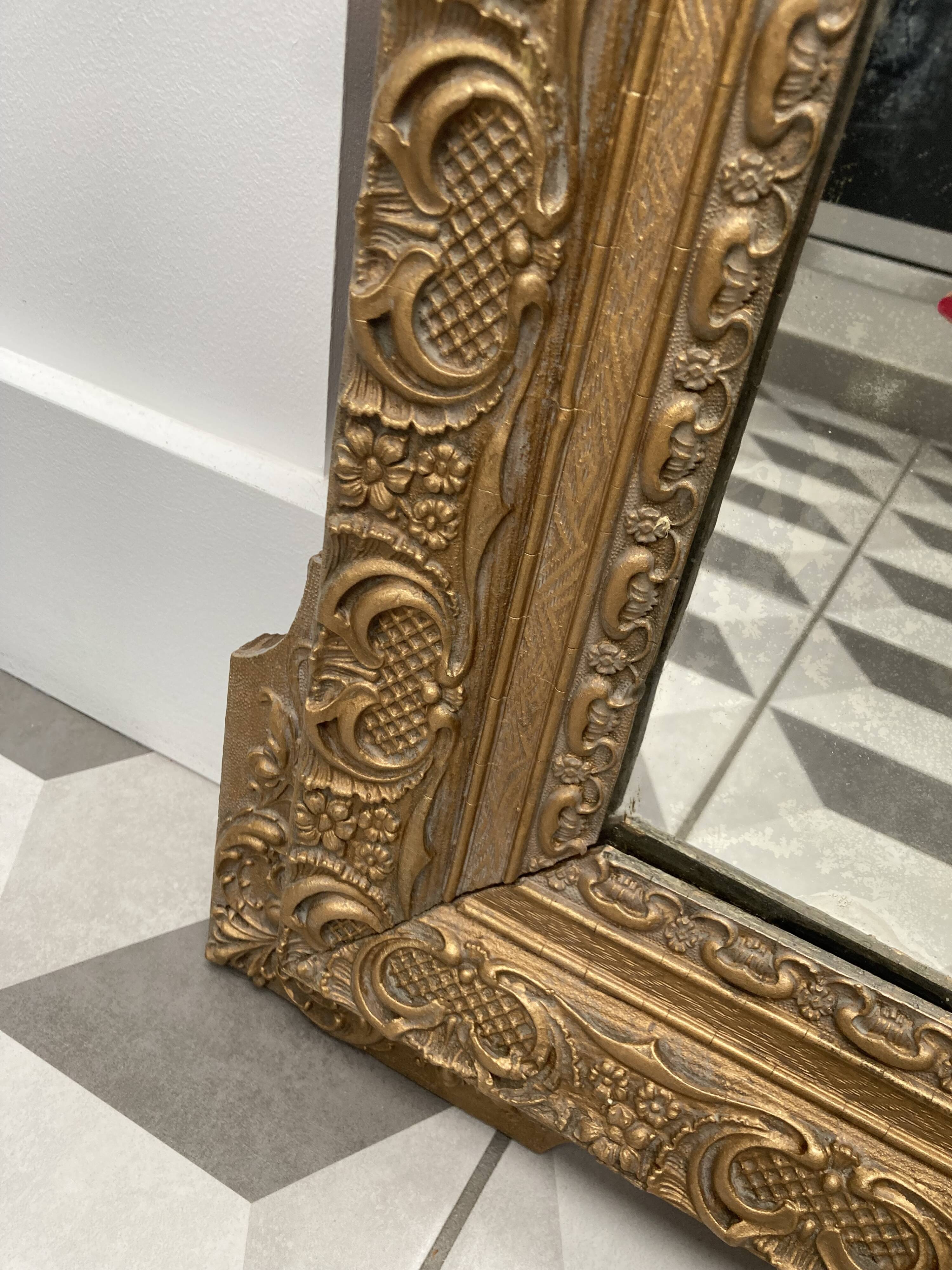 Gilded mirror in wood and stucco, 19th century, 60x88cm