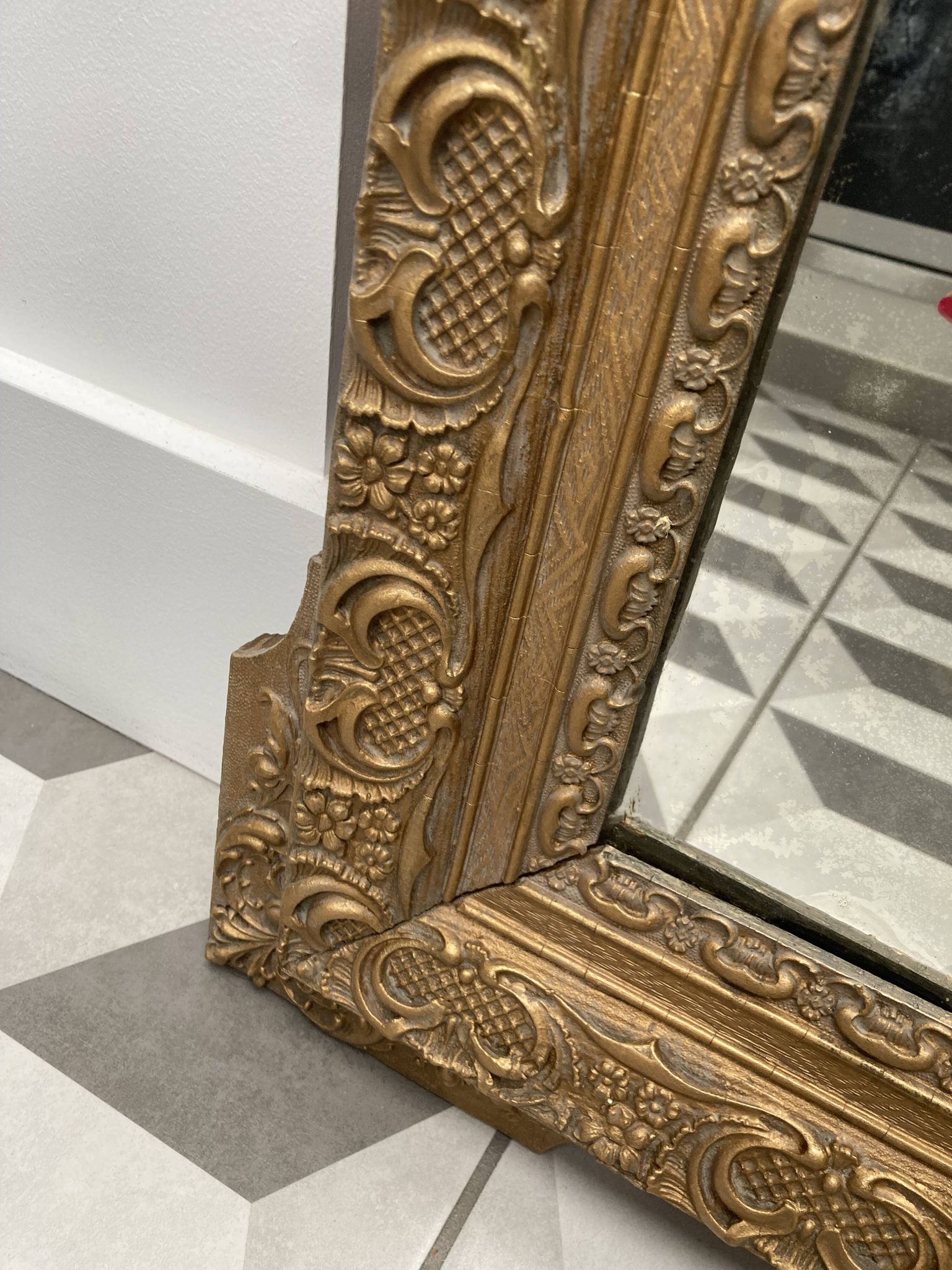 Miroir doré bois et stuc XIXeme 60x88cm