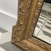 Miroir doré bois et stuc XIXeme 60x88cm