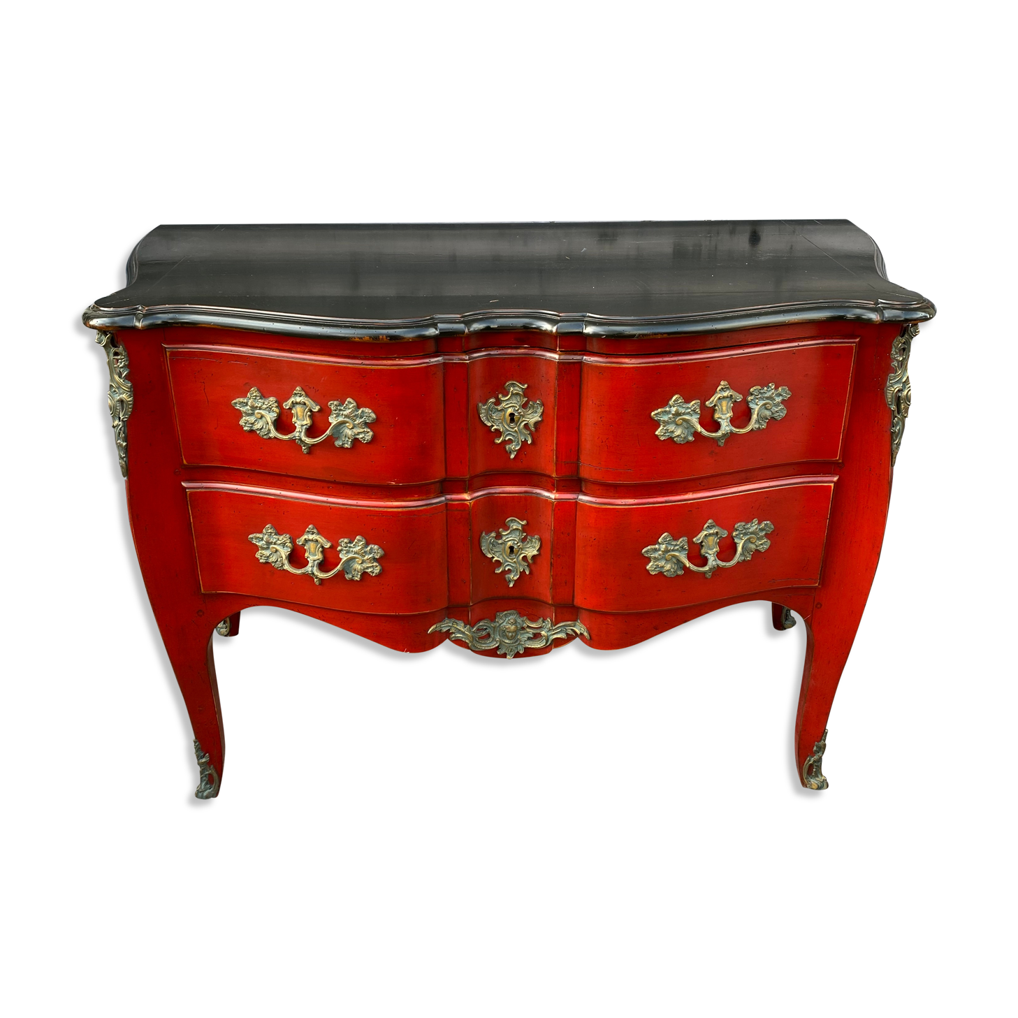 Comfortable louis XV serated