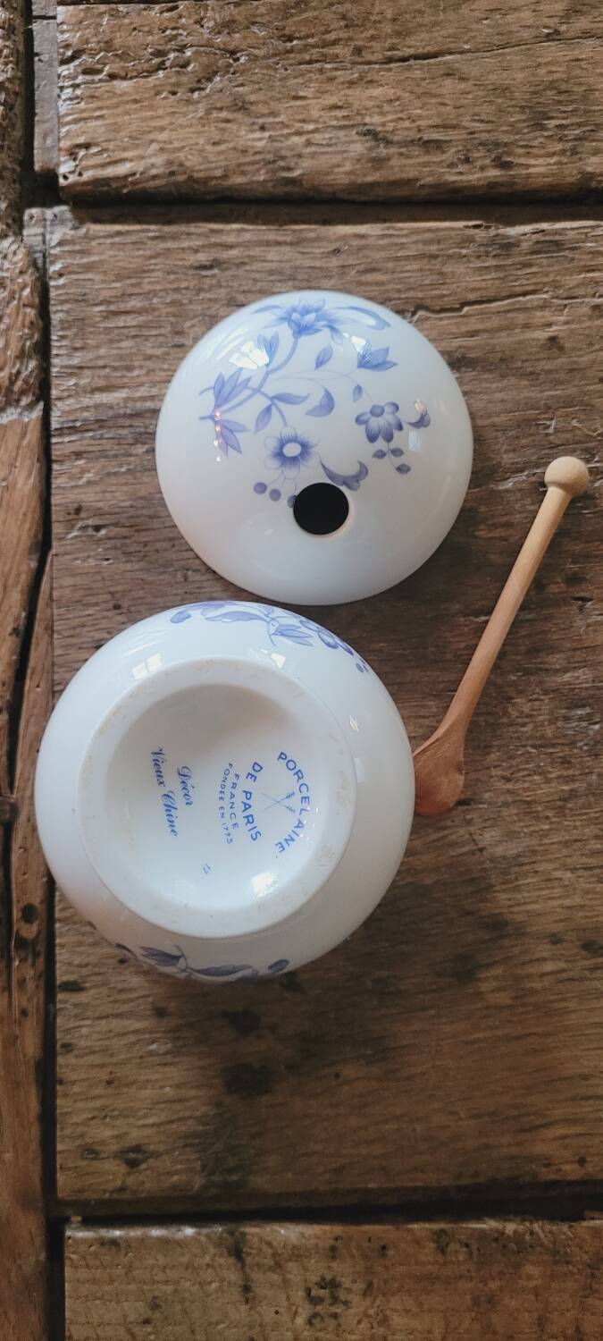 Paris Porcelain mustard pot