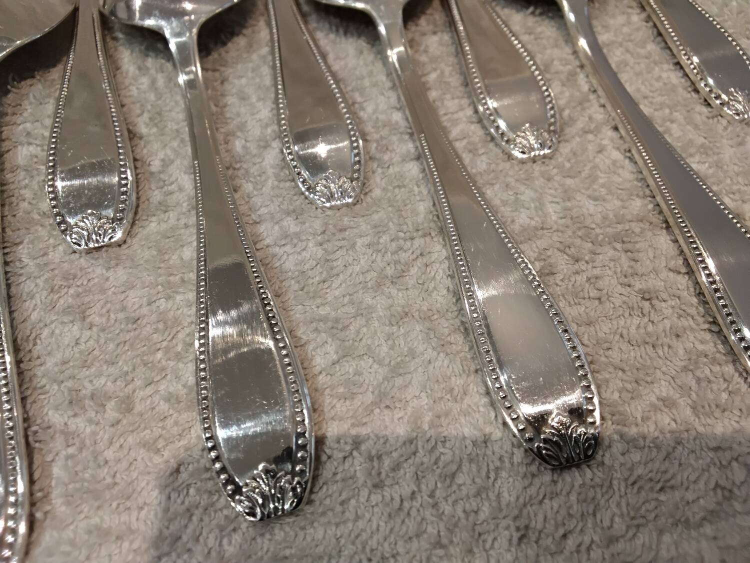 12 pelles a glace metal argente orfevre Vuillermet Lyon LXVI perles