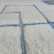 Handmade natural wool rug, size 150 x 250 cm