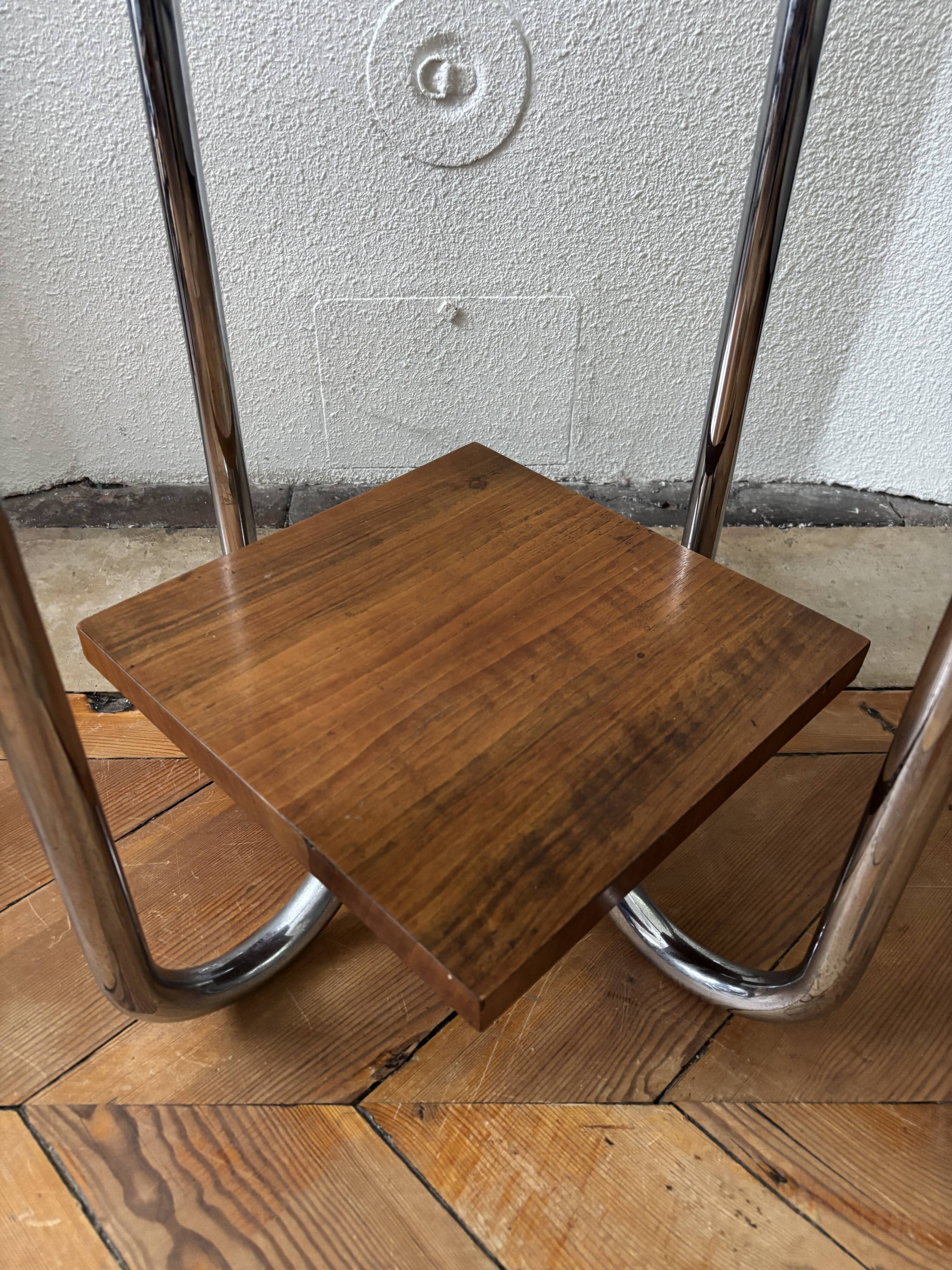 Vintage 1930s Art Deco pedestal table